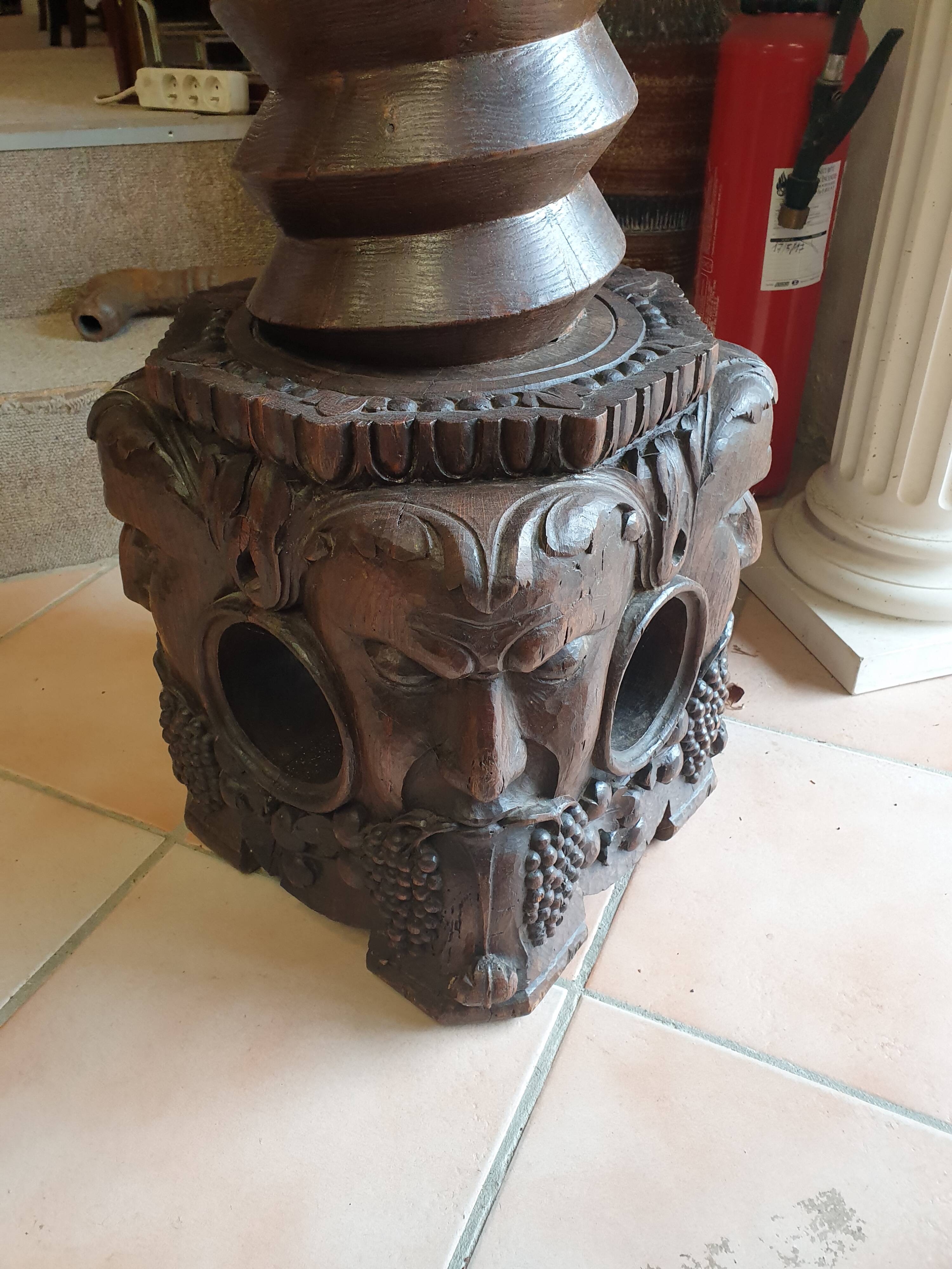 Vis de pressoir sculptée en chêne