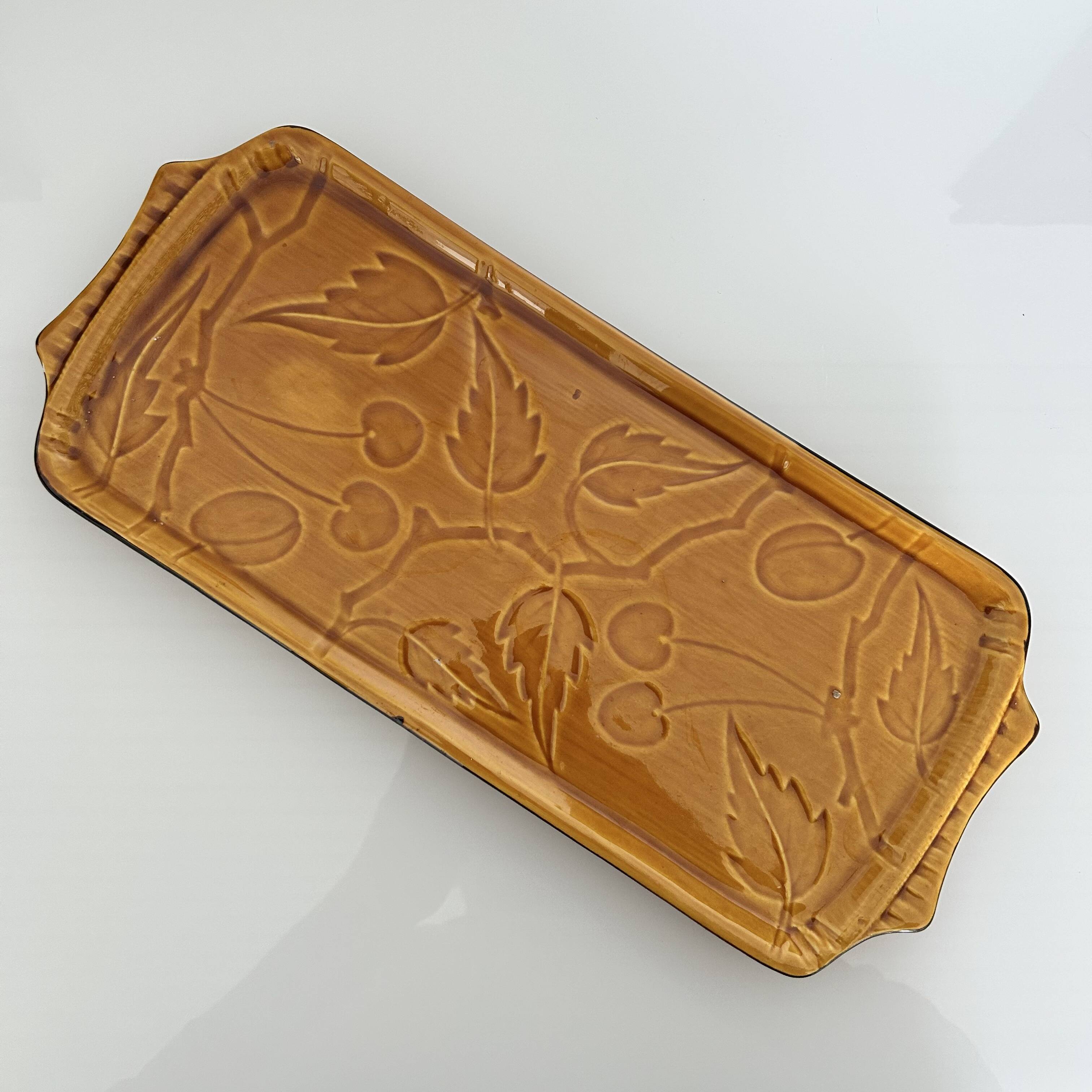 Rectangular plate with cherry decoration