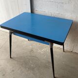 Lafa table in blue Formica