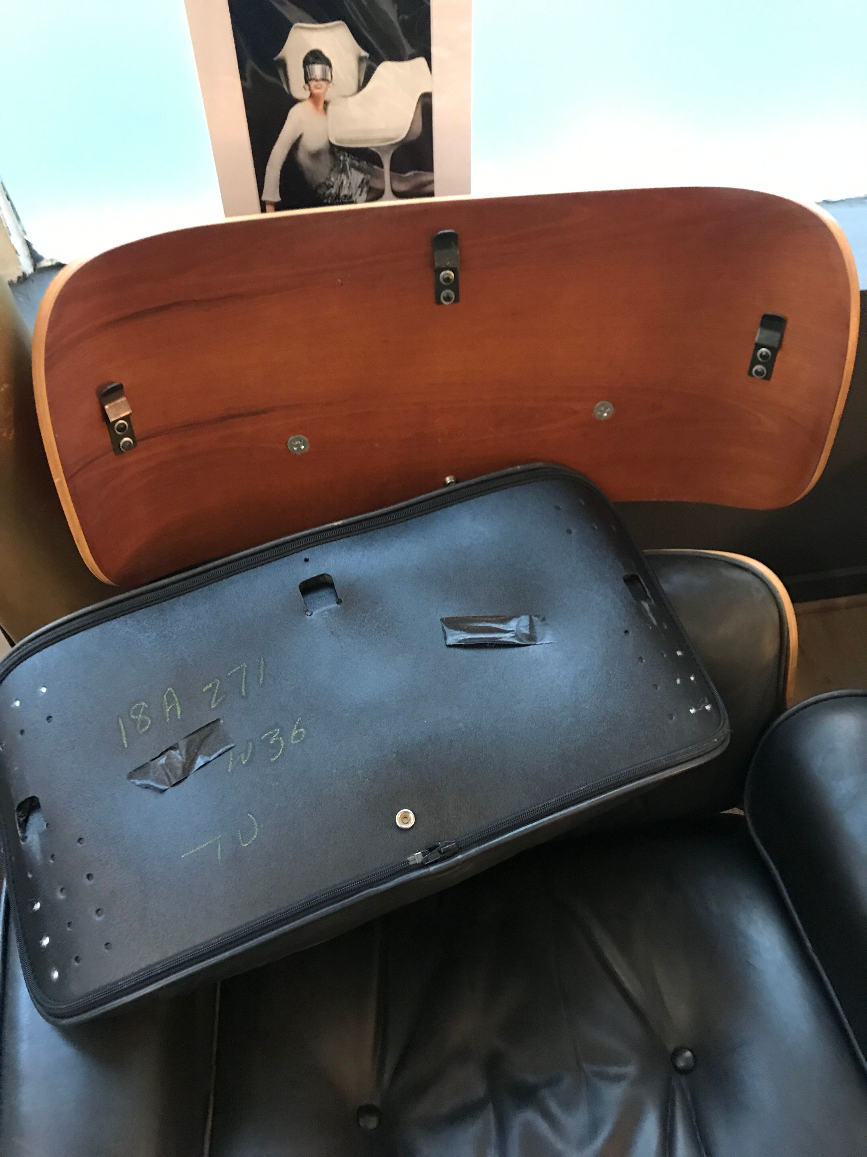 Lounge chair and ottoman by Charles & Ray Eames US edition Herman Miller 1980