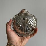 Silver-plated metal shell-shaped butter dish