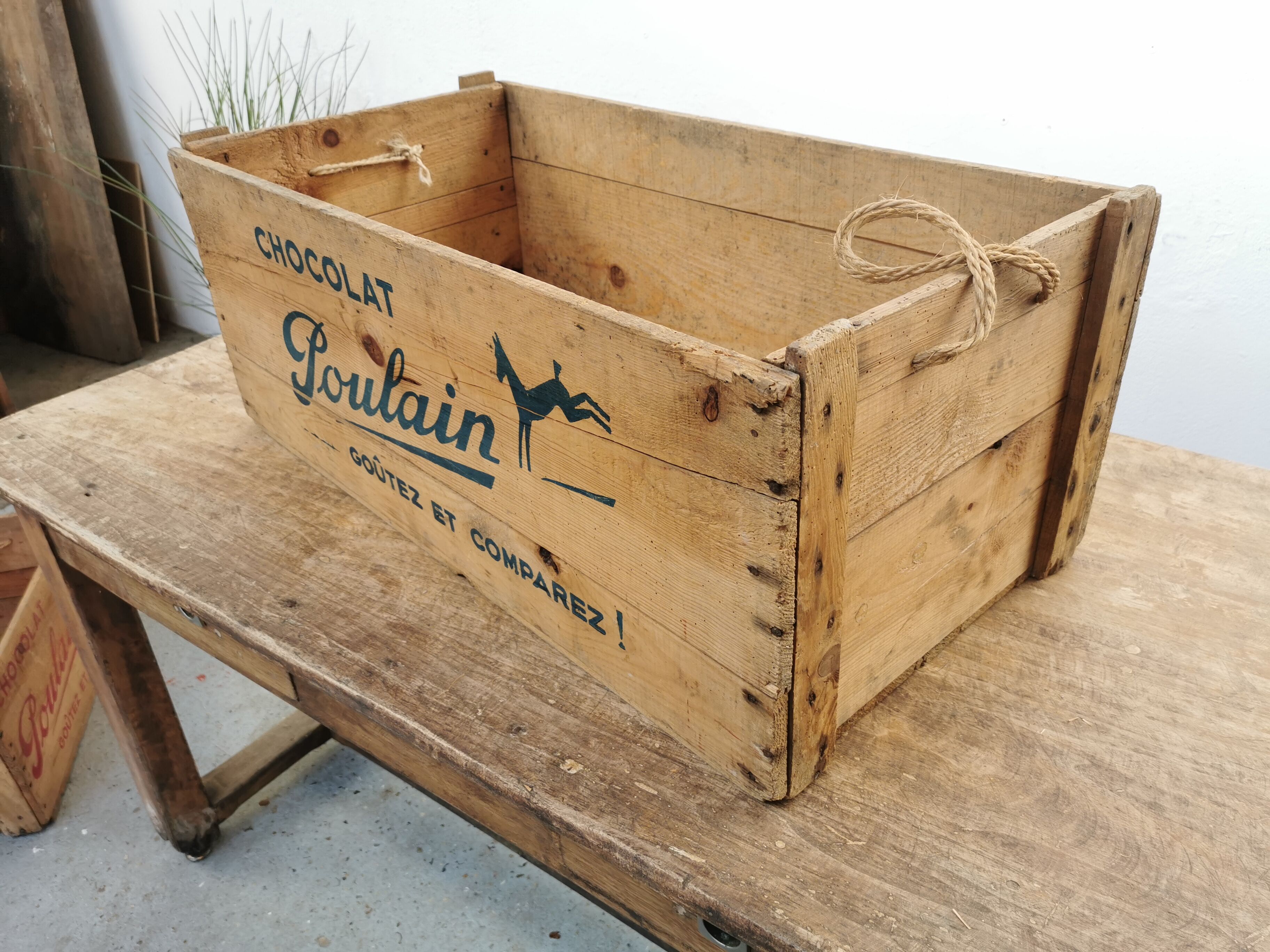 Wooden chocolate poulain case 1950