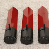 Tritico wall lamp Caltha designer Gianfranco Frattini lacquered in burgundy color, Italy 80's