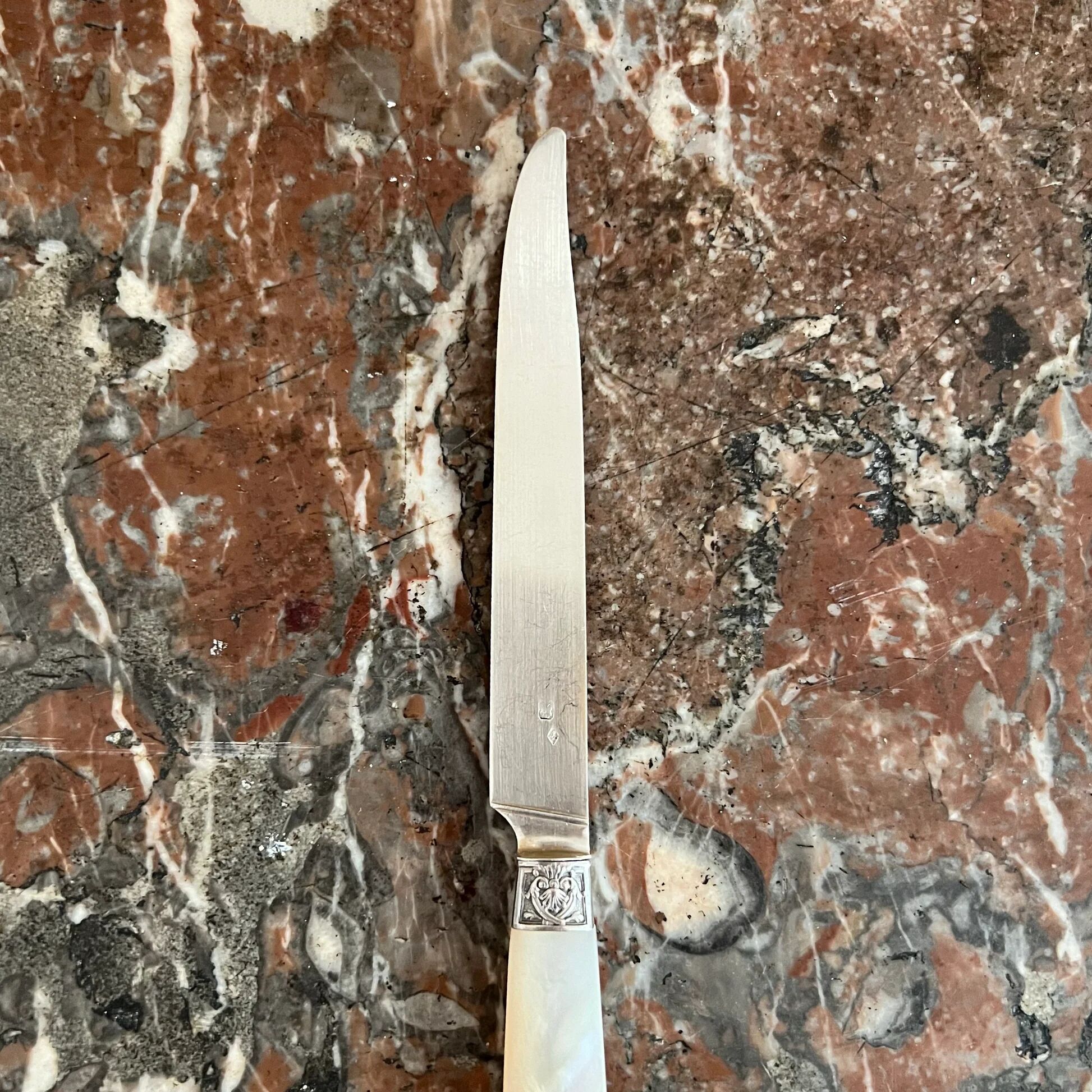 6 mother-of-pearl and sterling silver fruit knives, Hénin & Vivier (1891-1896)