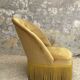 Paire de fauteuils crapaud vintage en velours jaune d’or