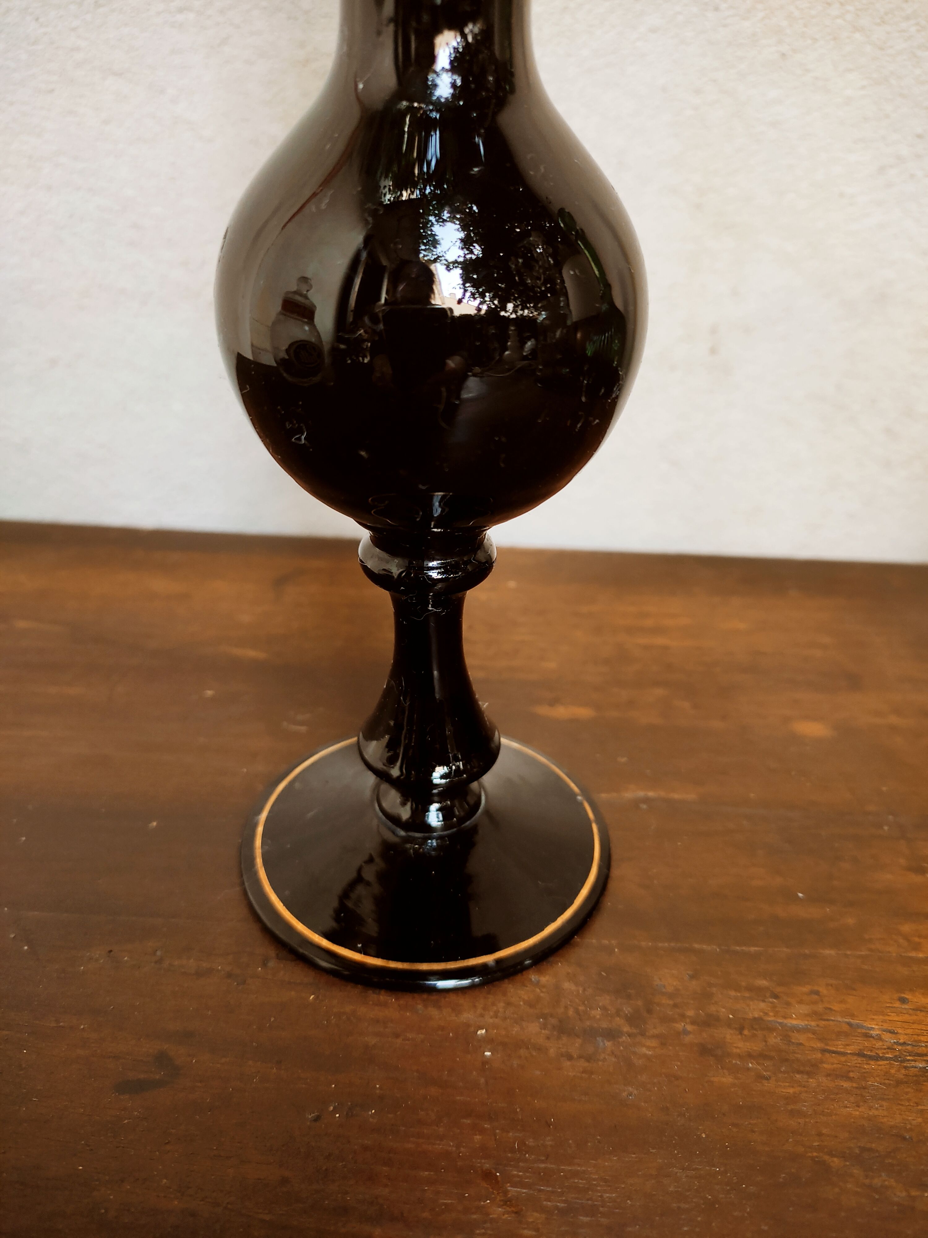 Black opaline soliflore vase