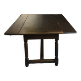 Extended farmhouse table