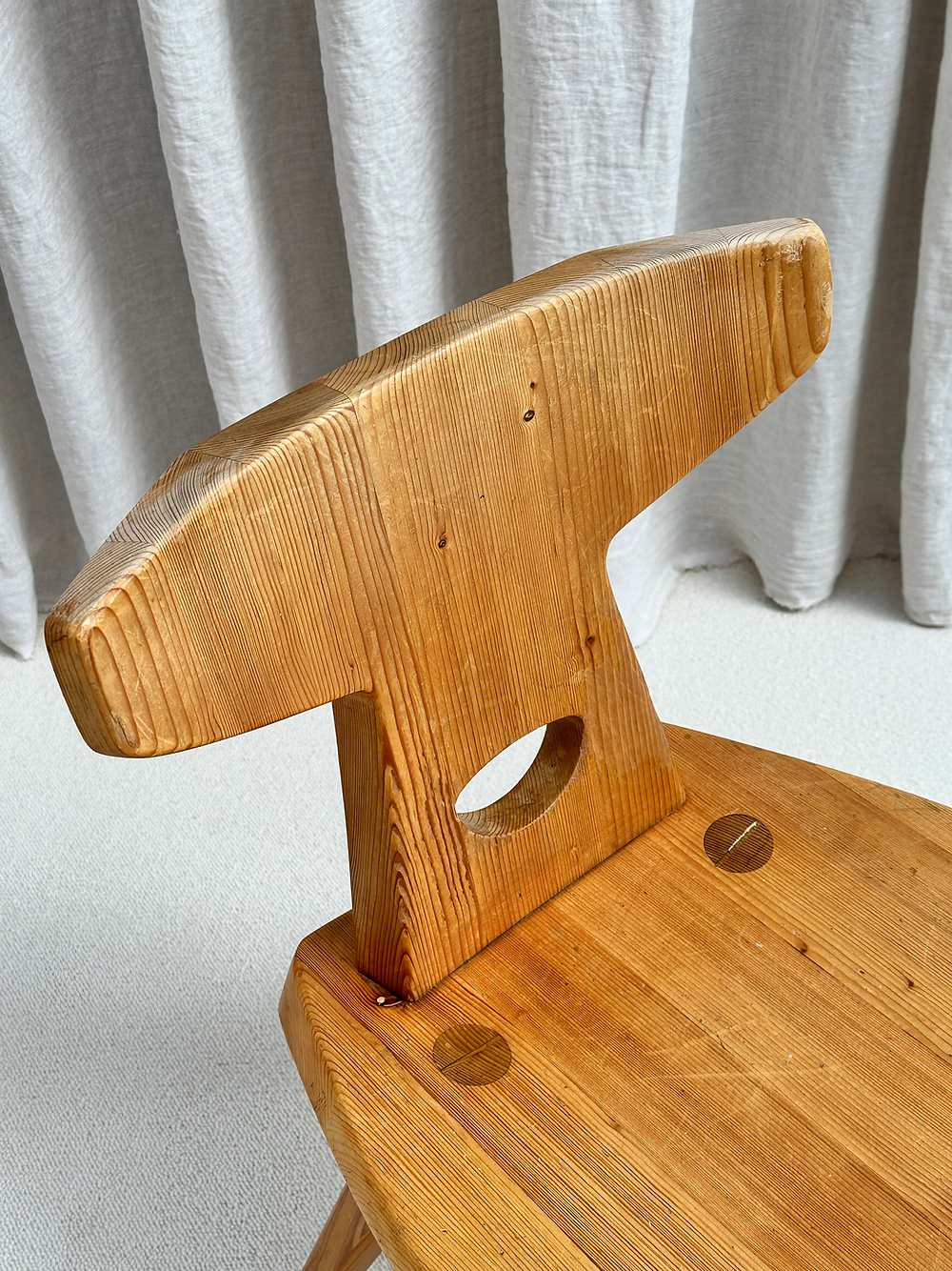 Set of 4 solid pine chairs. Designed by Jacob Kielland-Brandt for I. Christiansen, Denmark, 1960s.