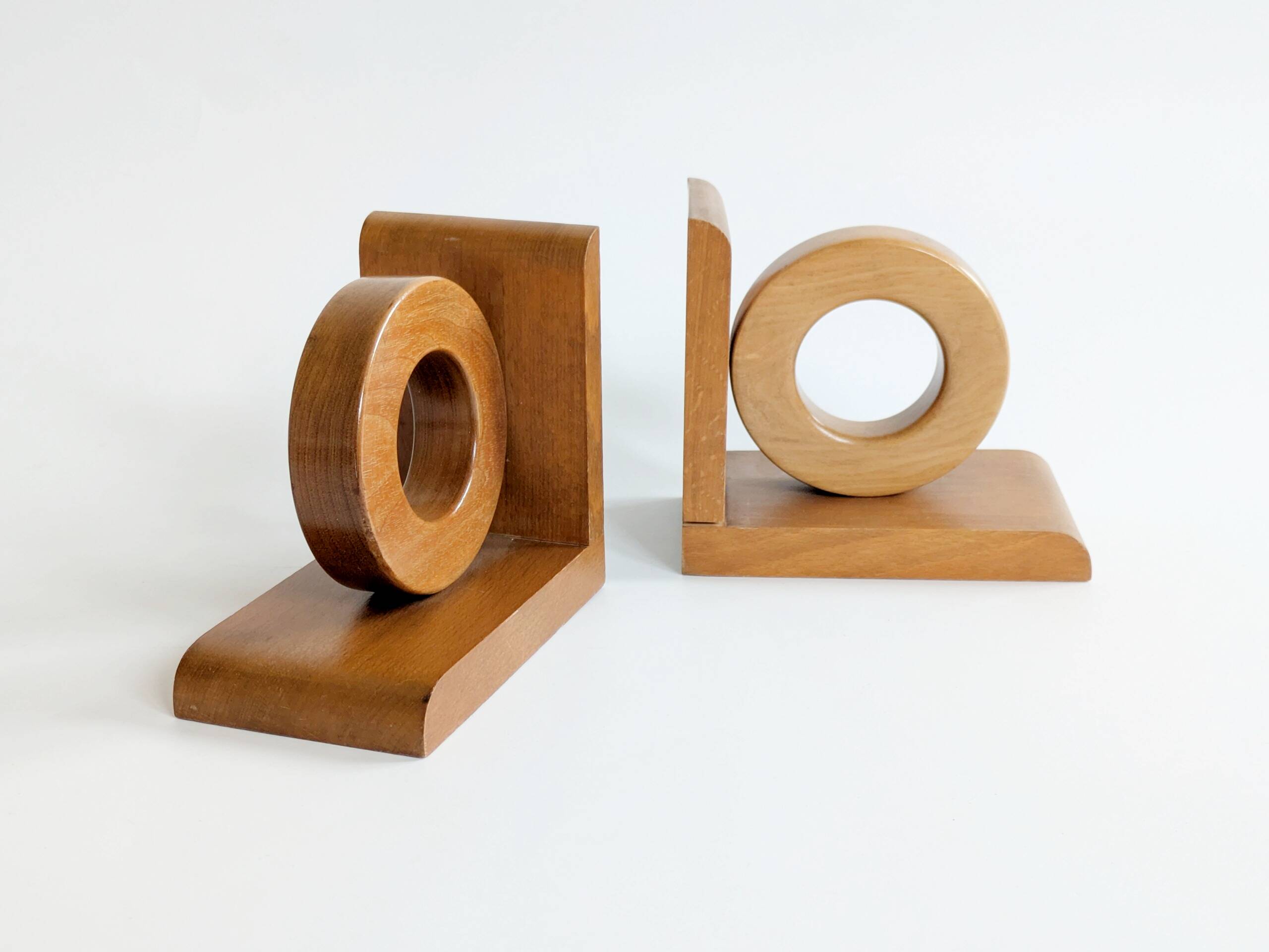 Vintage wooden bookends in Bauhaus mid-century minimalist style.