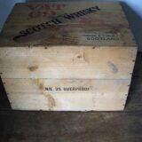 VAT 69 whisky wooden box