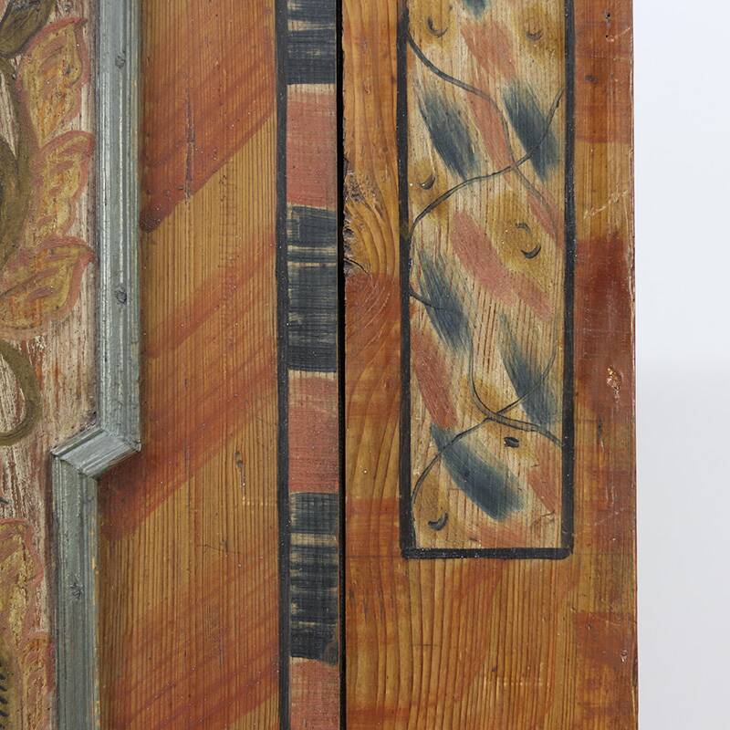 Armoire de mariée peinte d'art populaire