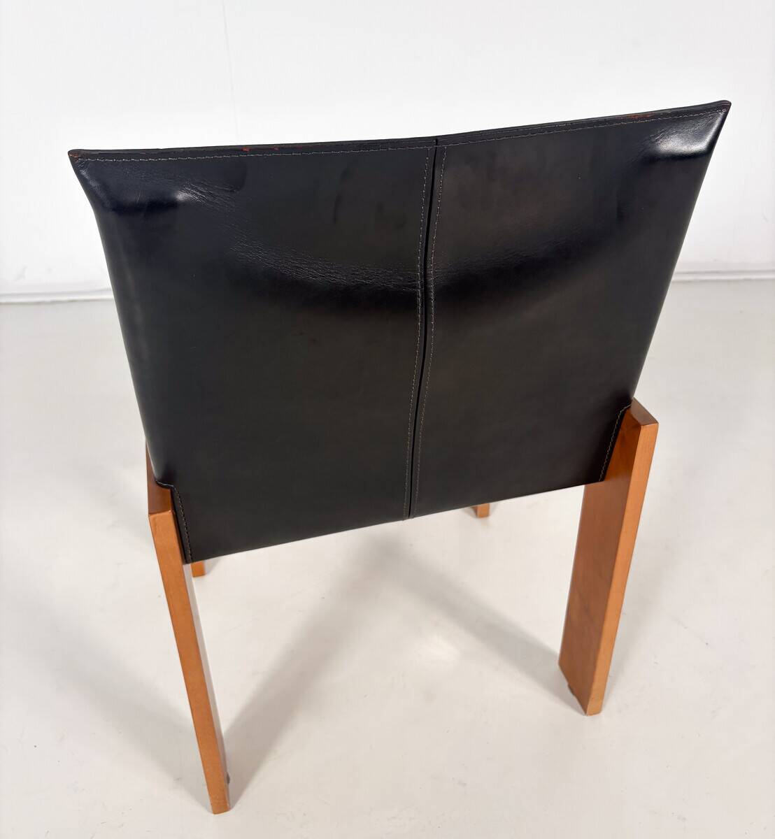 Mid-Century Modern Set of 4 Chairs in the Style of Scarpa, 1970s