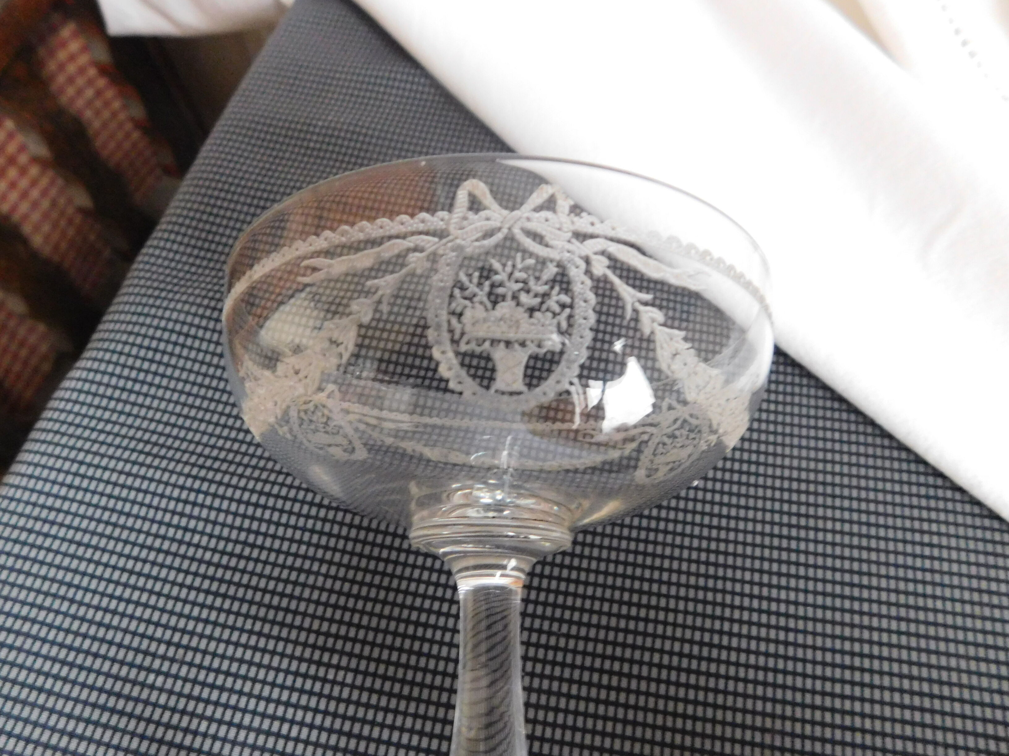6 coupes à champagne Saint Louis  modèle Sapho cristal gravé