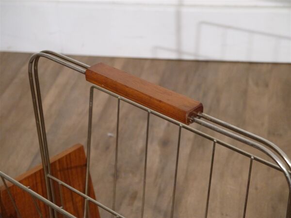 Porte revue vintage scandinave en teck et métal 1960