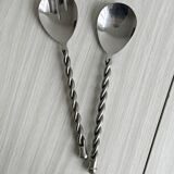 Twisted metal salad servers