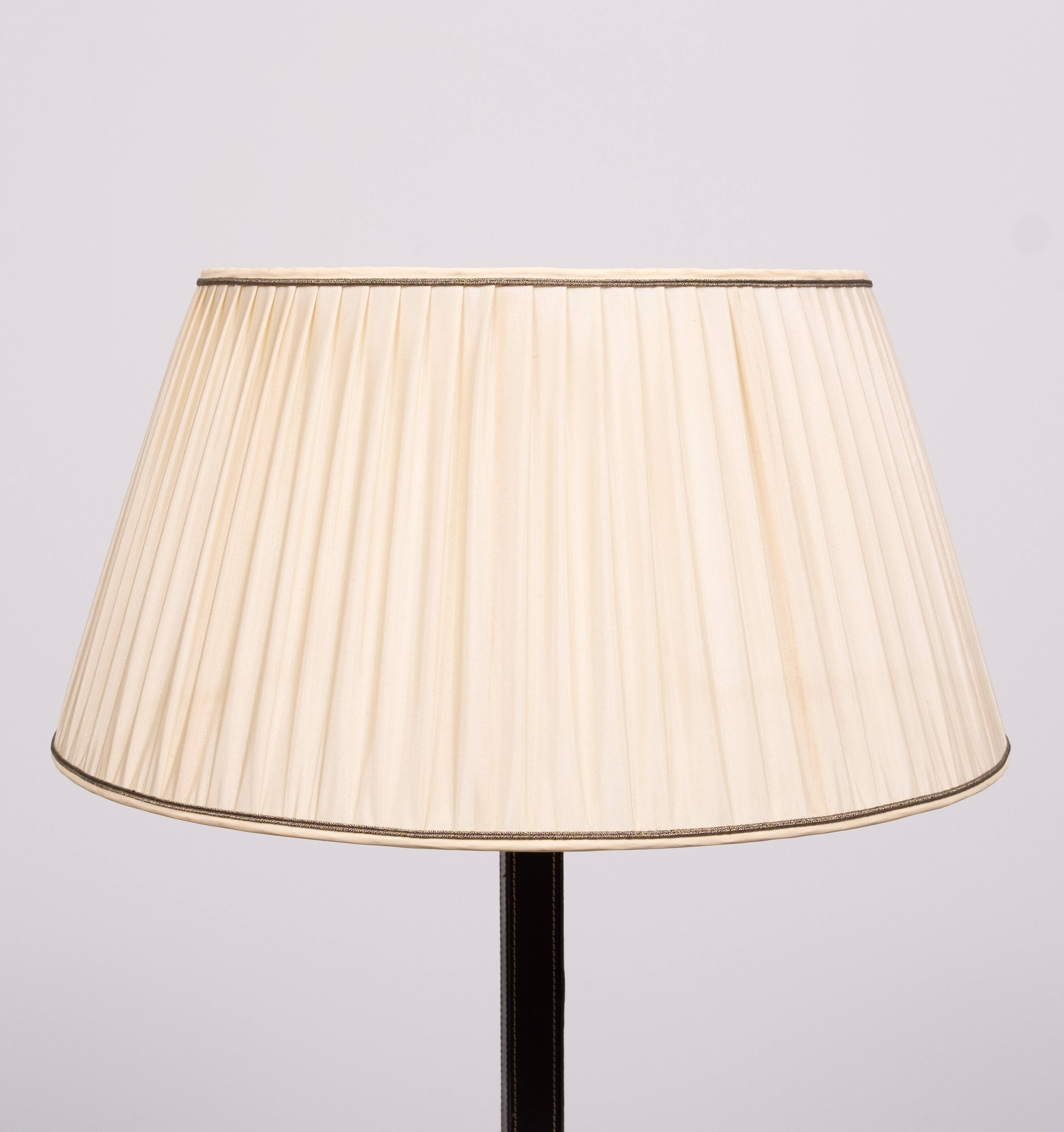 Stich Leather Floor lamp manufactured by SCE France