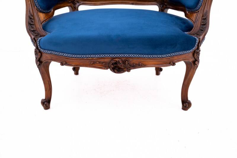 A late 19th-century French bergère armchair. After renovation.