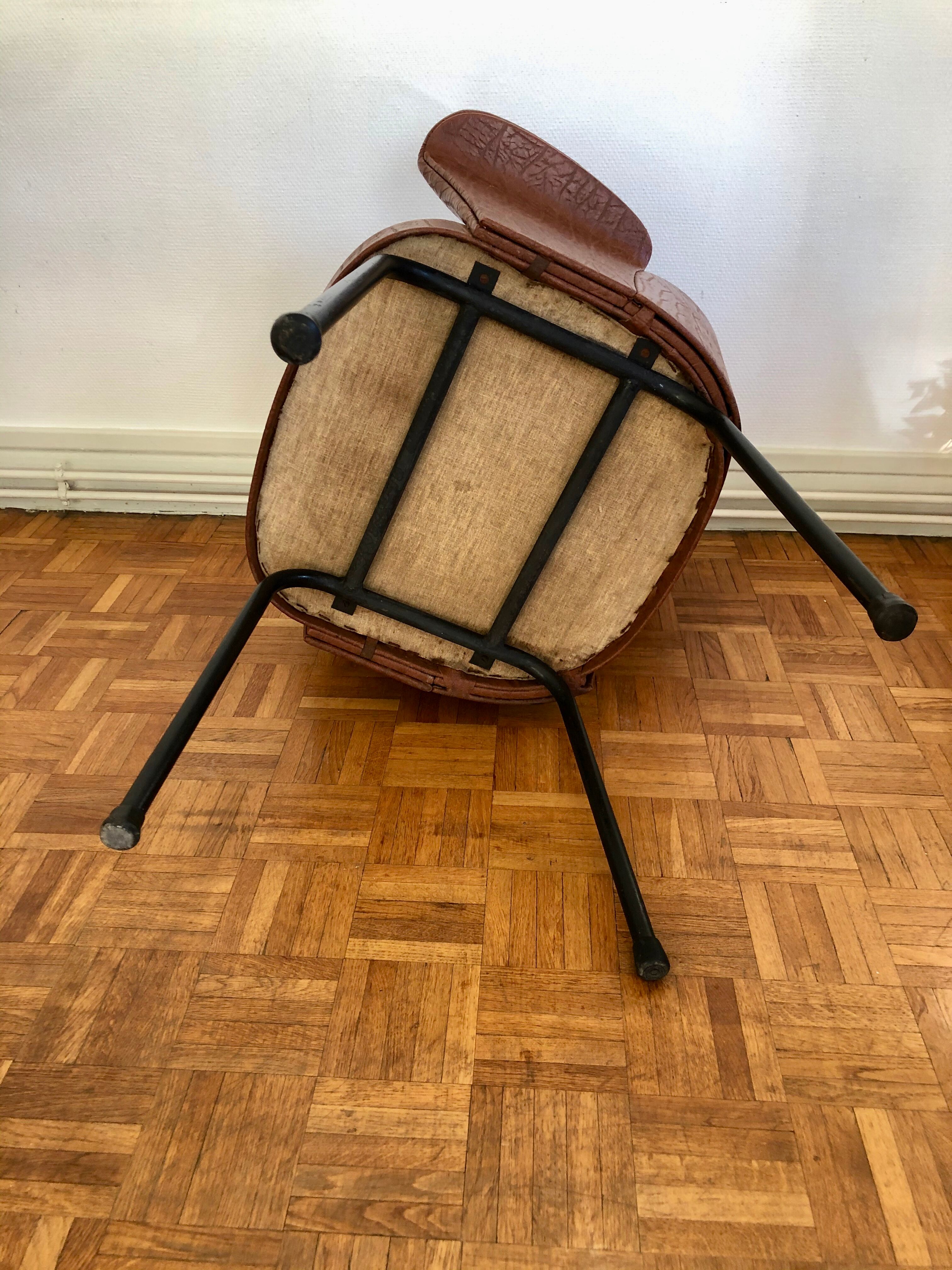 Fauteuil 1960 simili cuir imitation croco
