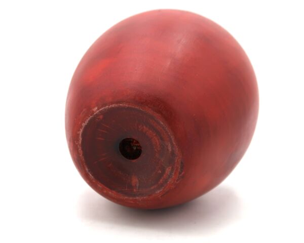 Sculpture pomme rouge en bois, années 60