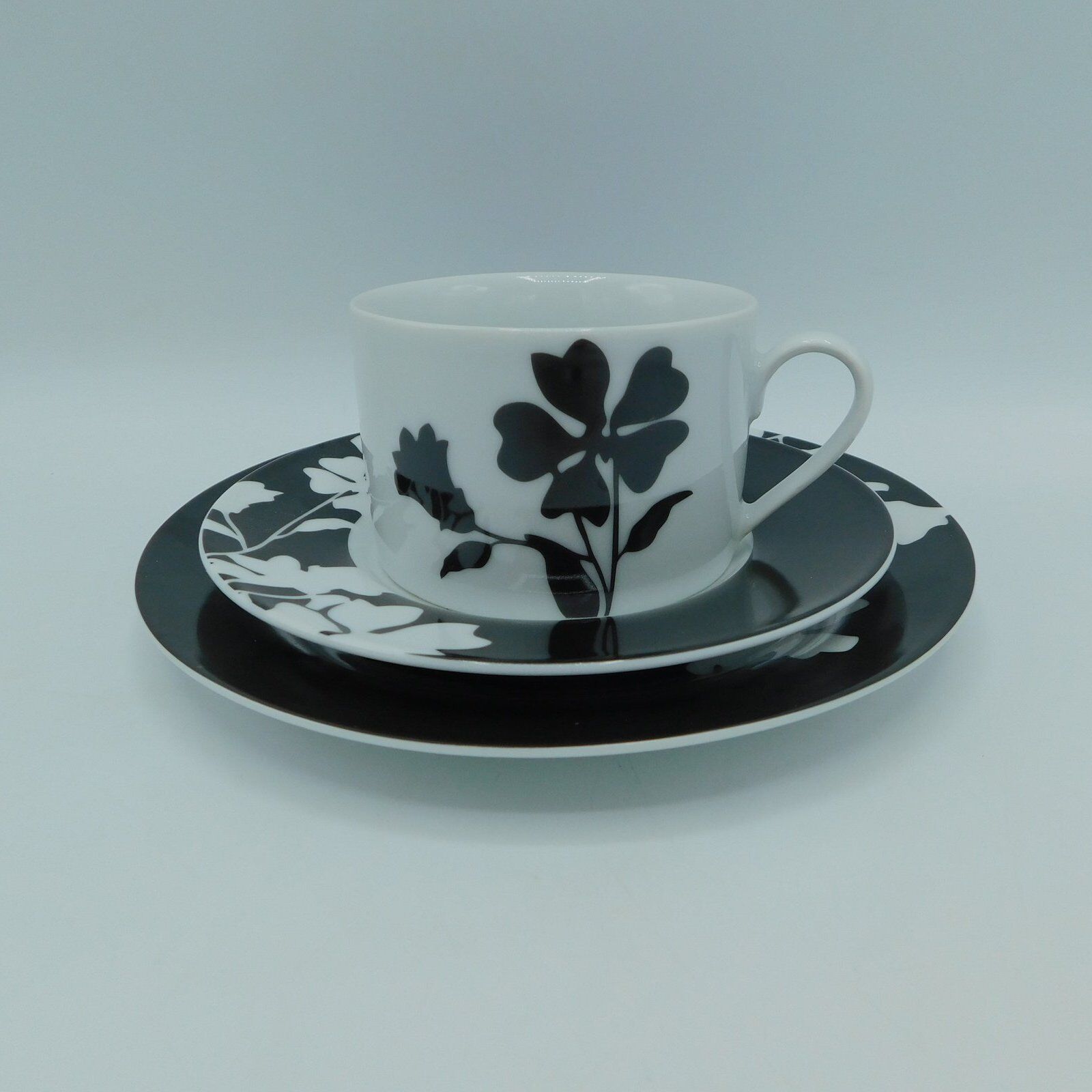 5 cups, 5 saucers, 5  cake plates