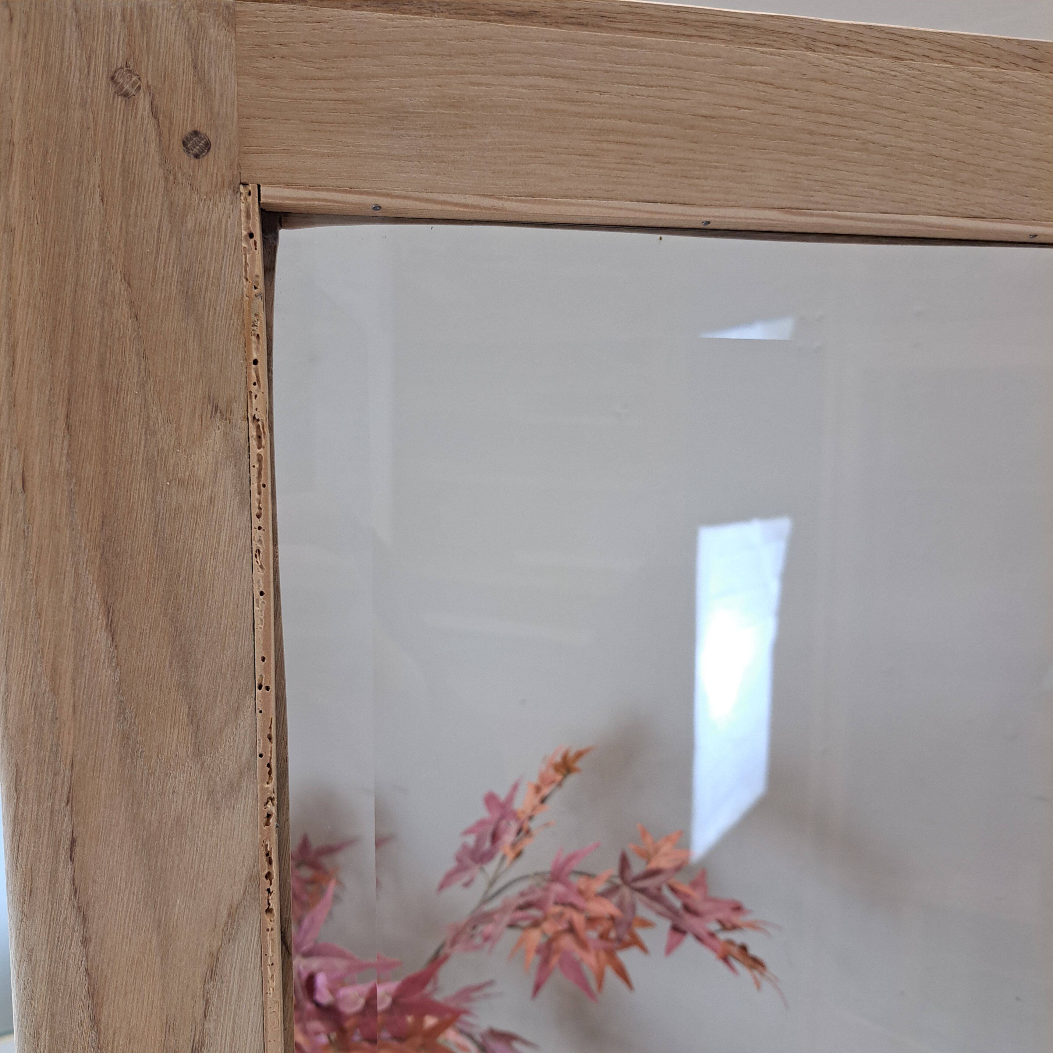 GLASS CABINET IN SOLID OAK