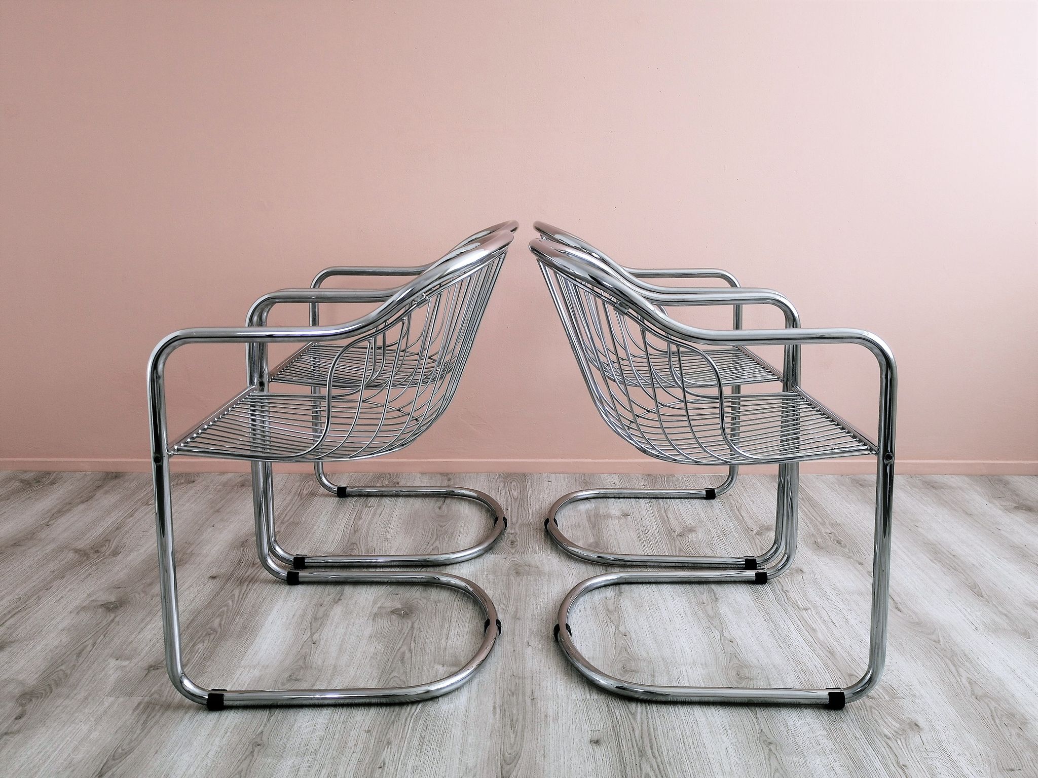 Ensemble de 4 chaises à manger chrome