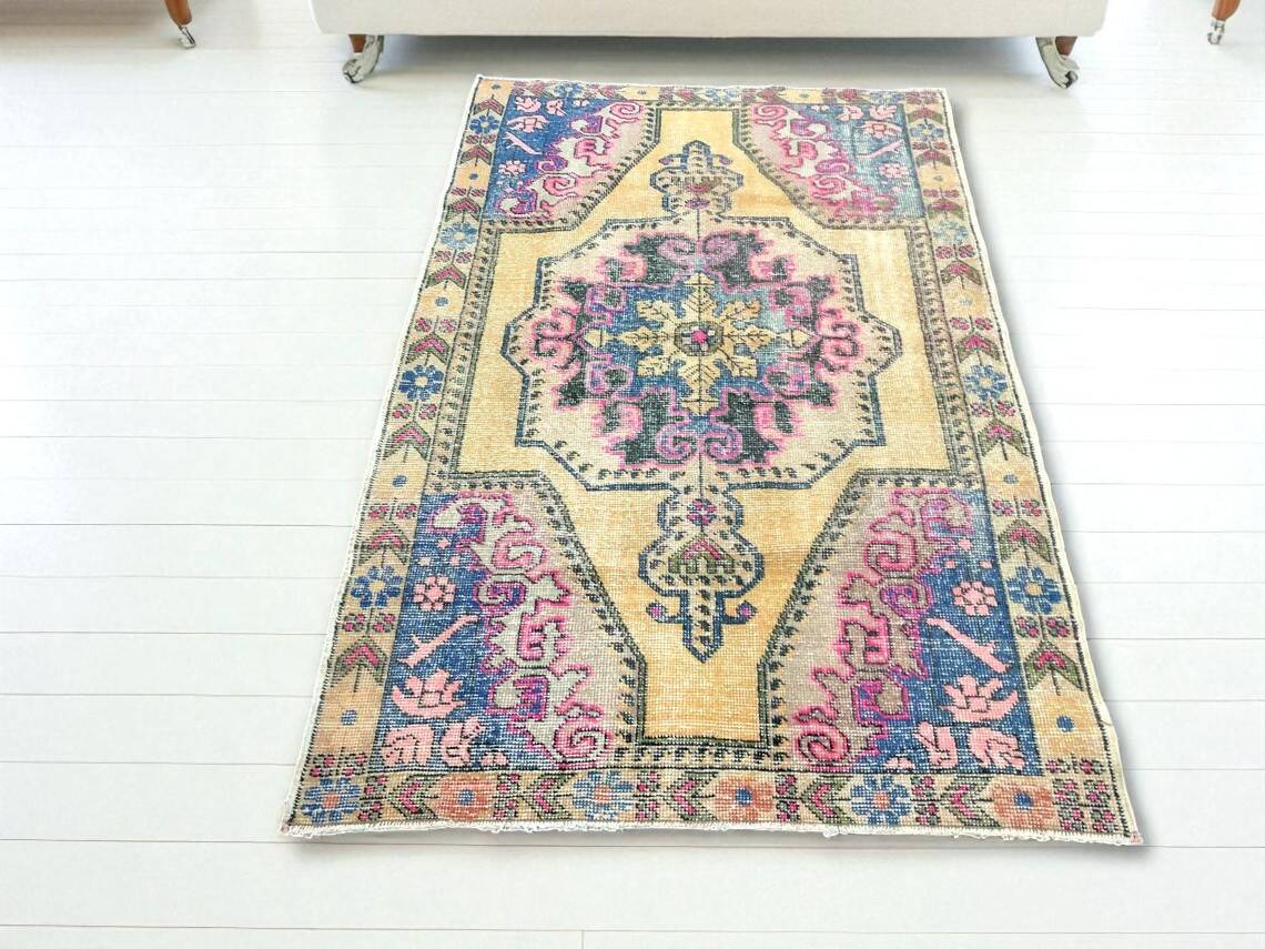 Vintrage Anatolian Decorative Rug