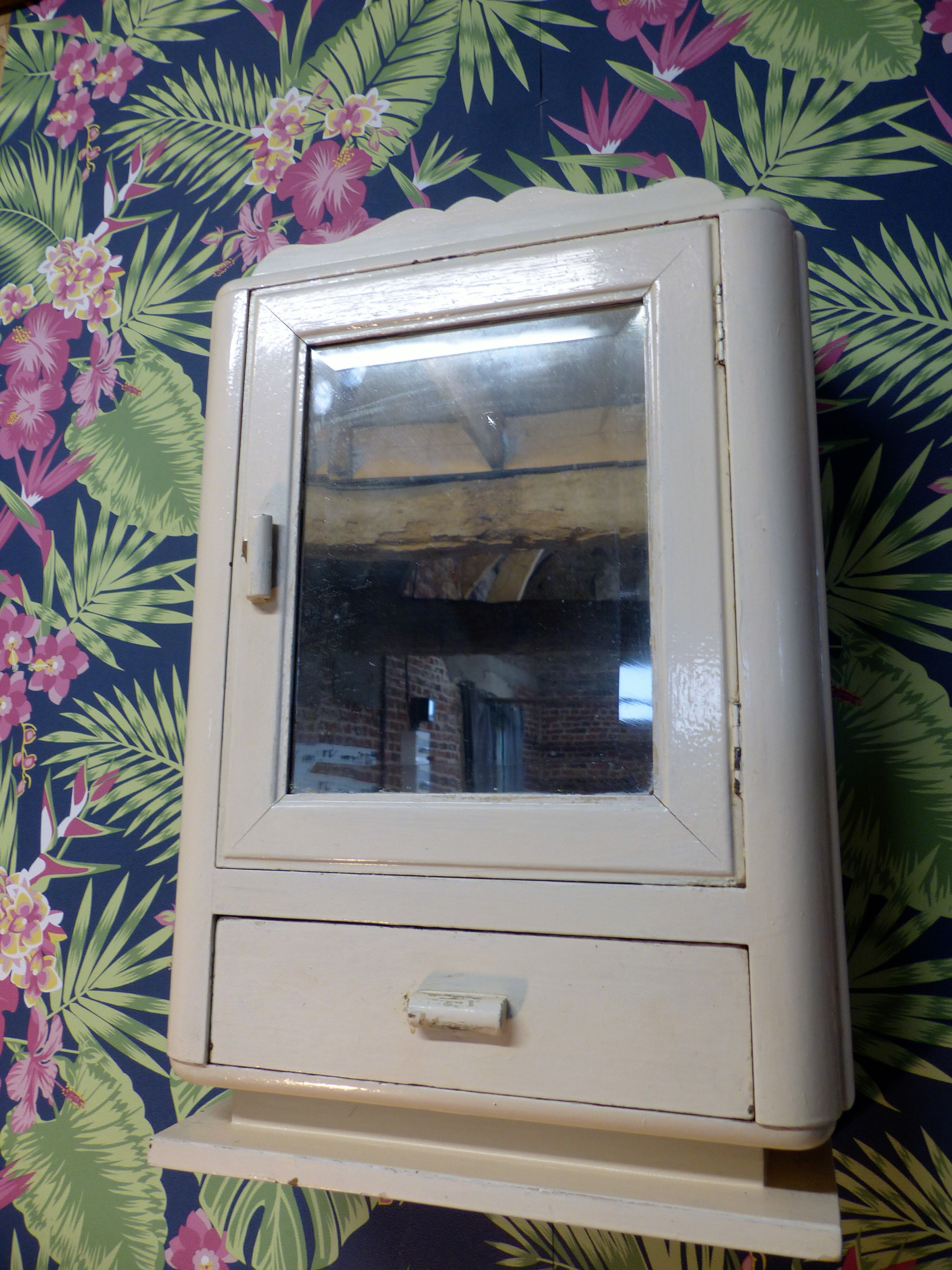 Armoire de toilette années 40'