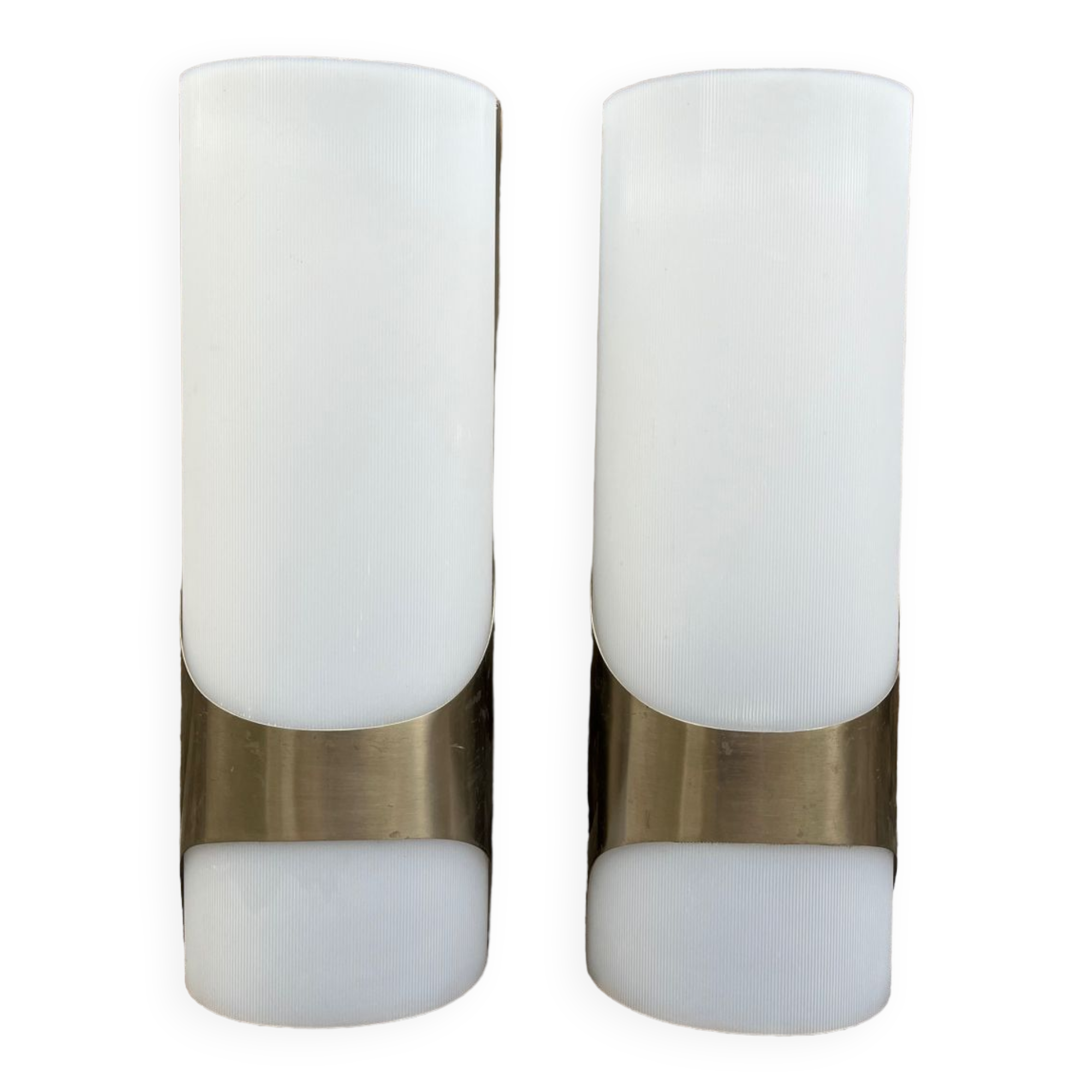 Set of two wall lights
