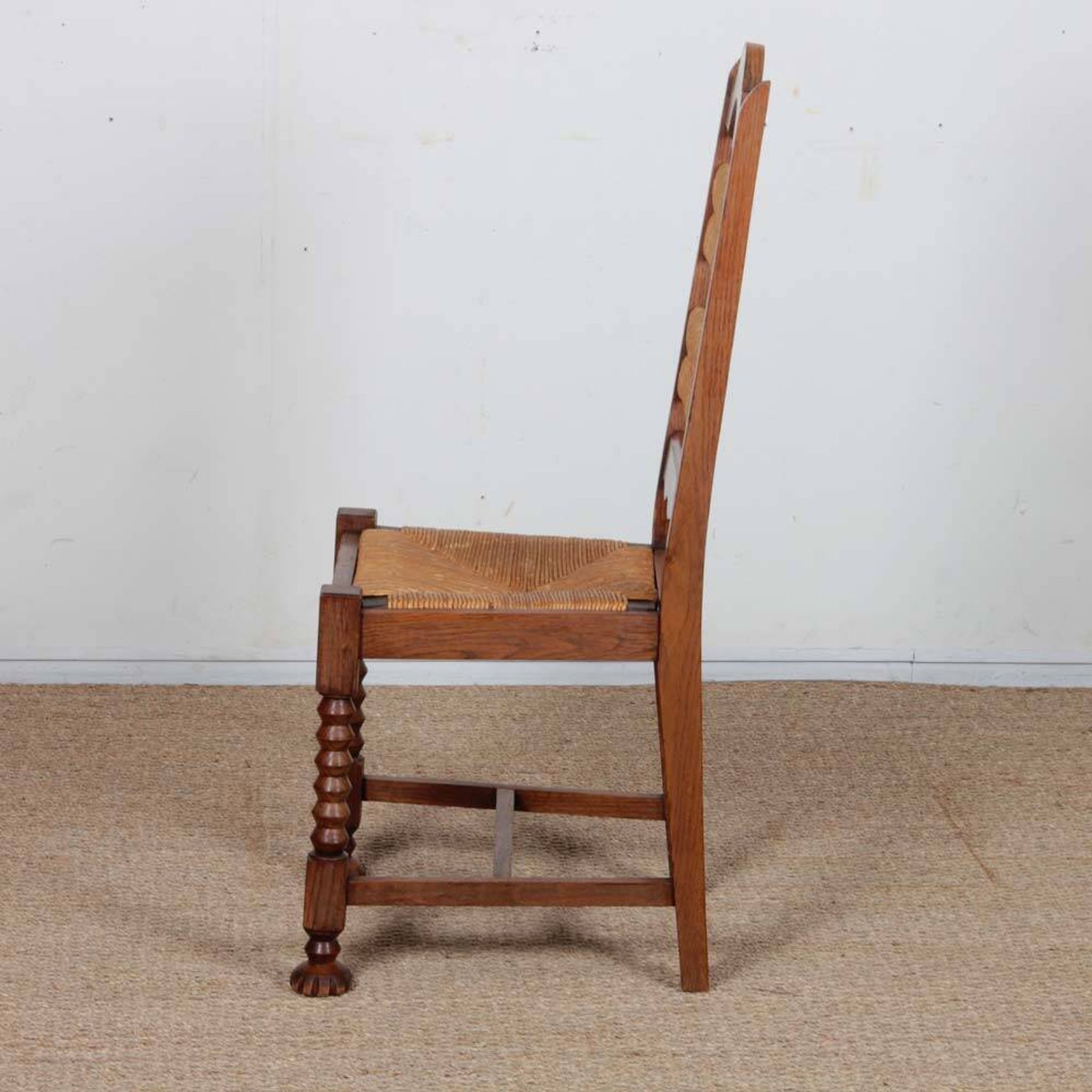 Set of 6 rush-seated chairs in solid oak, 1940.