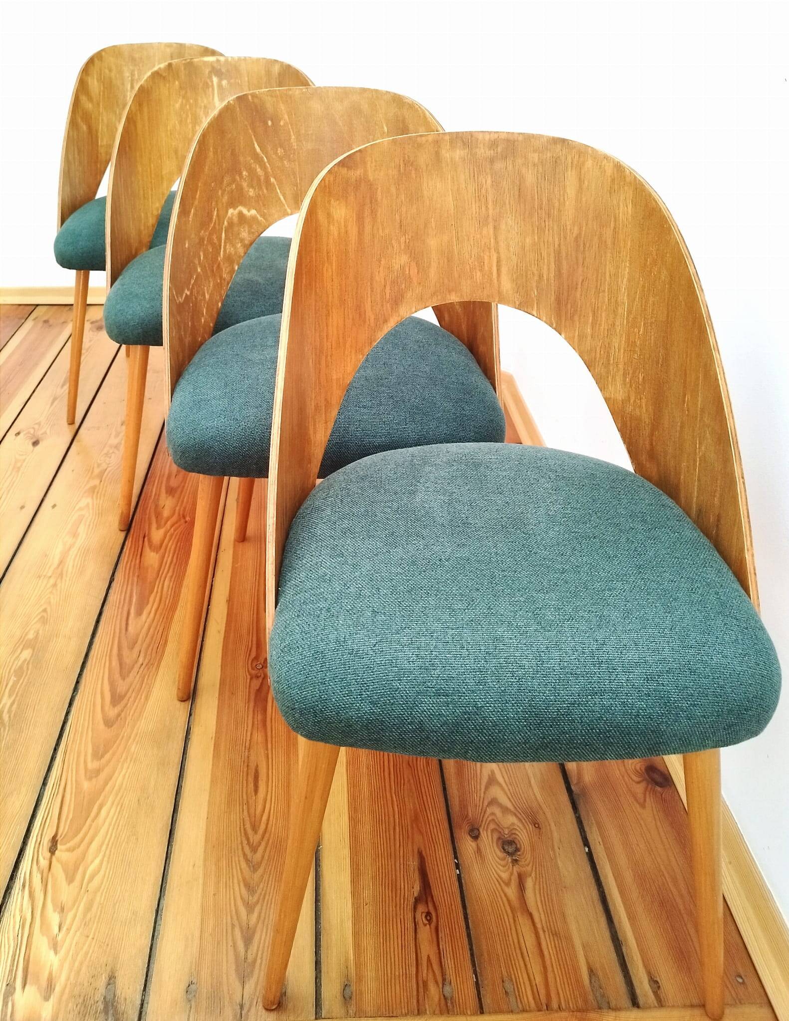 Chairs from Proj. A. Suman, Tatr Nabytok for Tatra, Czechoslovakia, 1960s, Set of 4