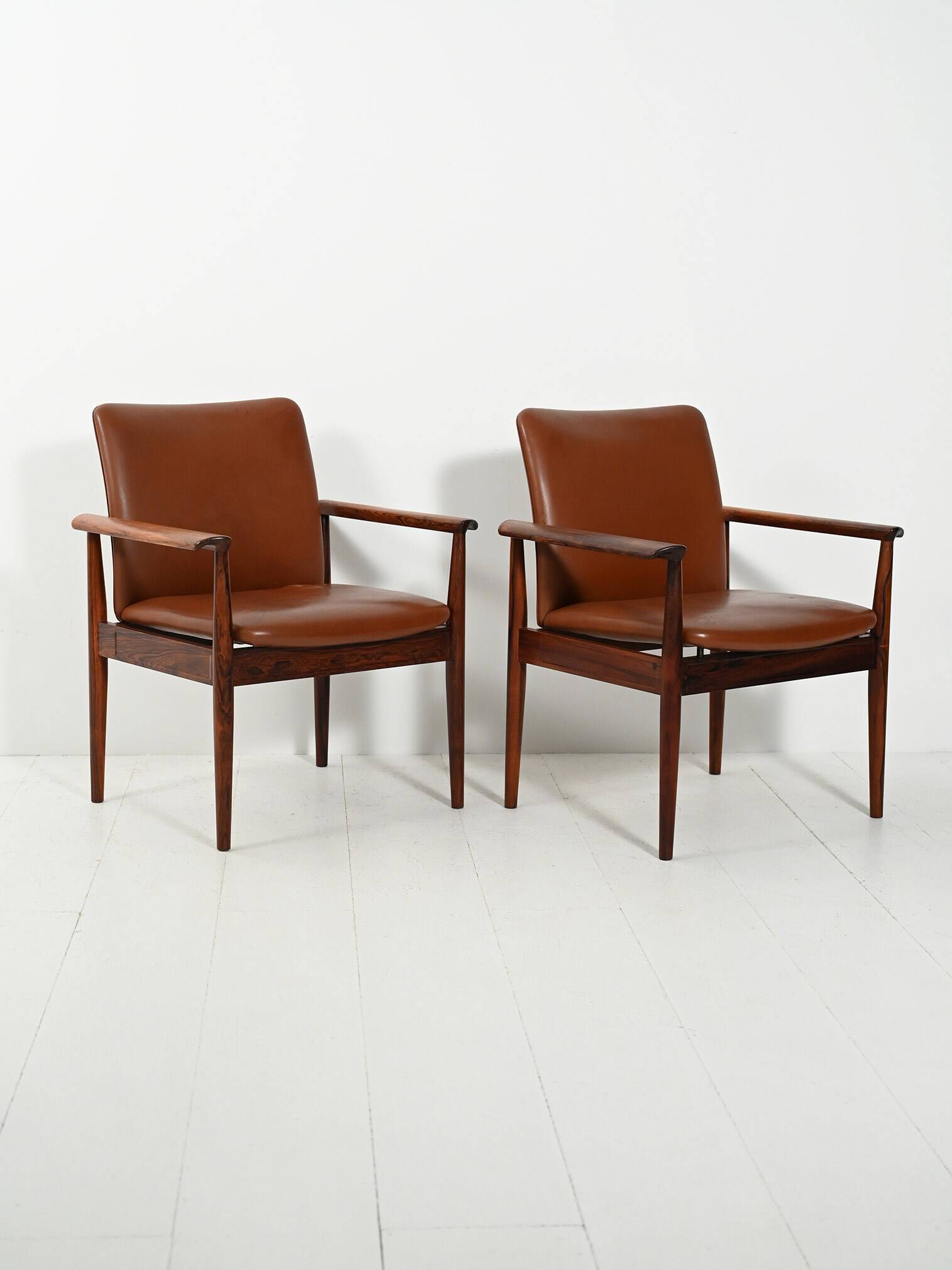 Pair of “Diplomat” armchairs by Finn Juhl
