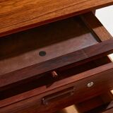 Model 207 rosewood desk by Arne Vodder