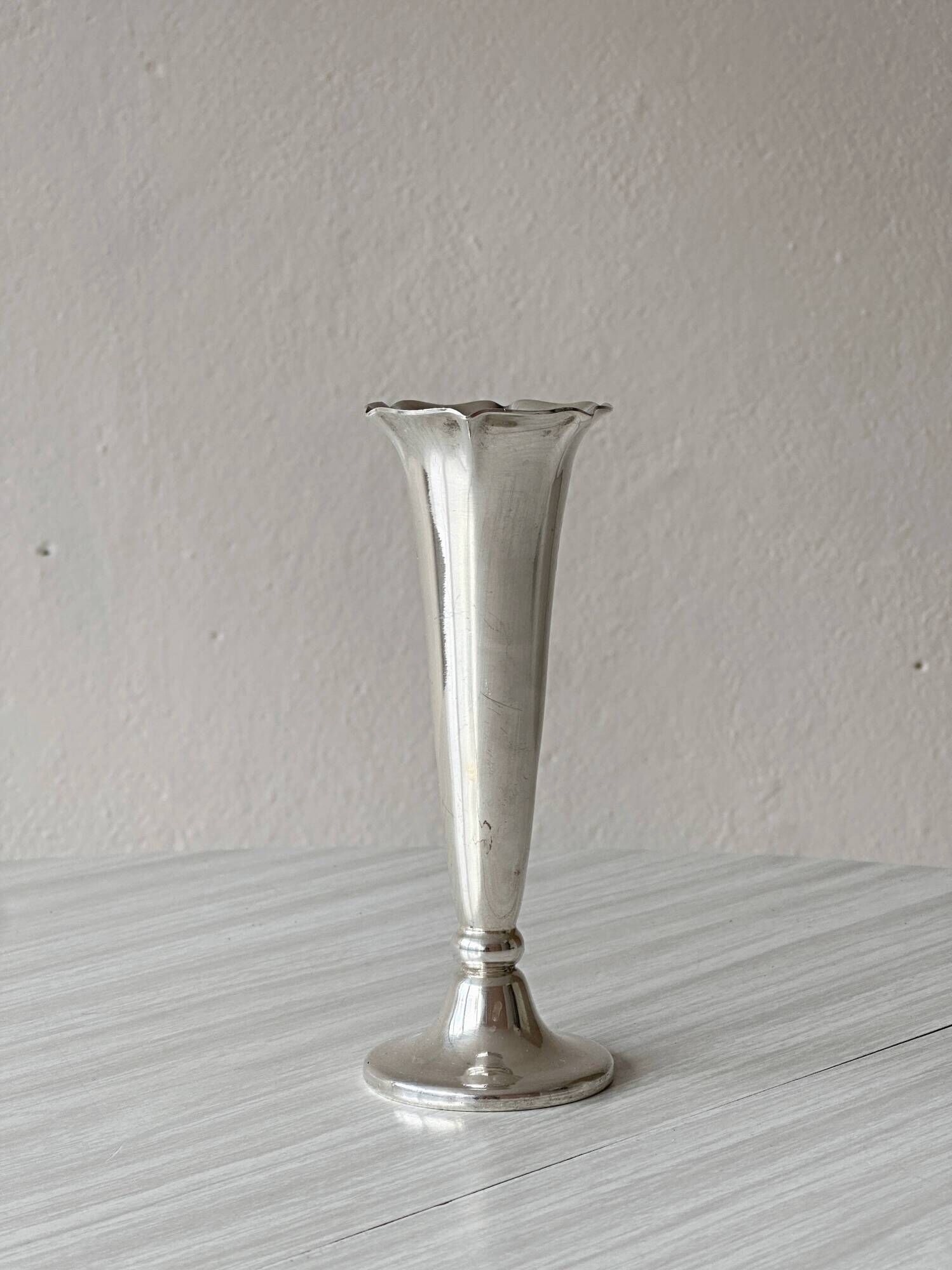 Silver-plated single flower vase