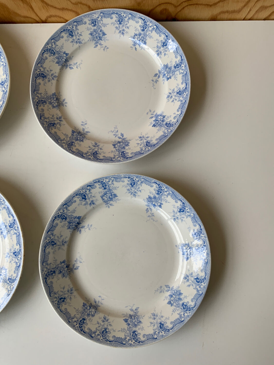 Selency x Monoprix Croisé Laroche plates