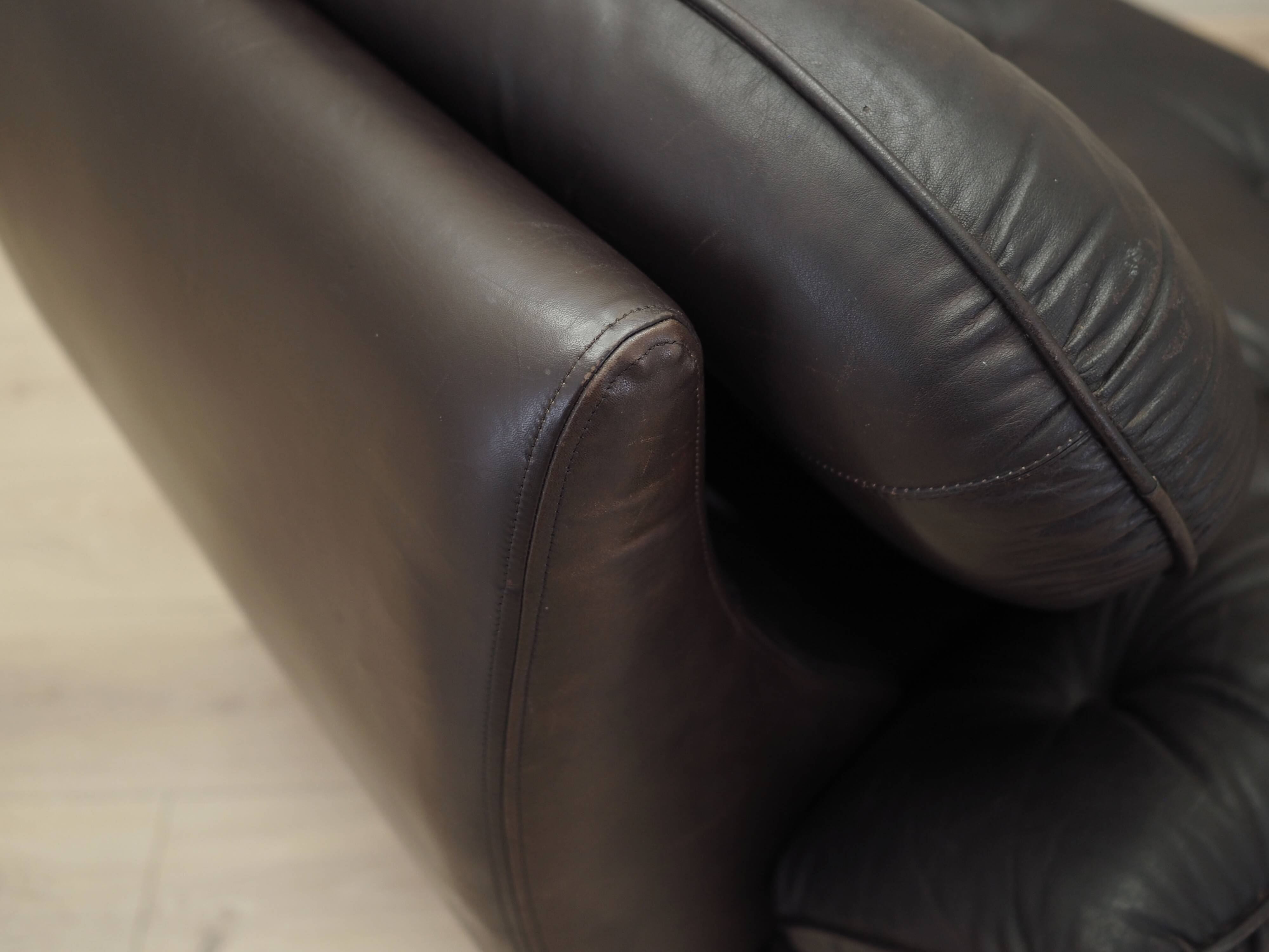 Armchair with castors, Italian design, 1970s, production: Italy