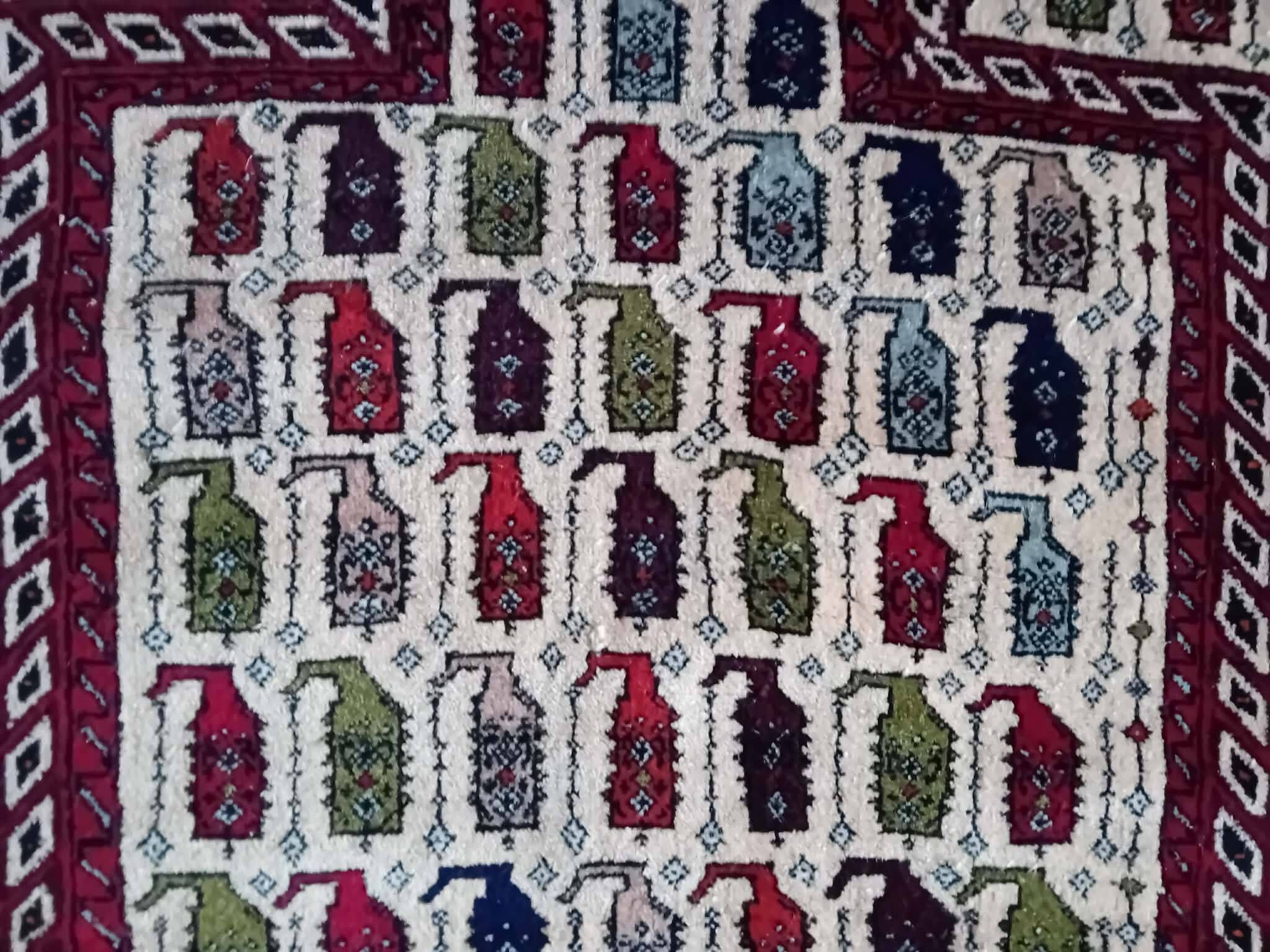Tapis Persan Afshar fait main 138x112cm
