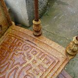 XXeme iron-cast spiral staircase