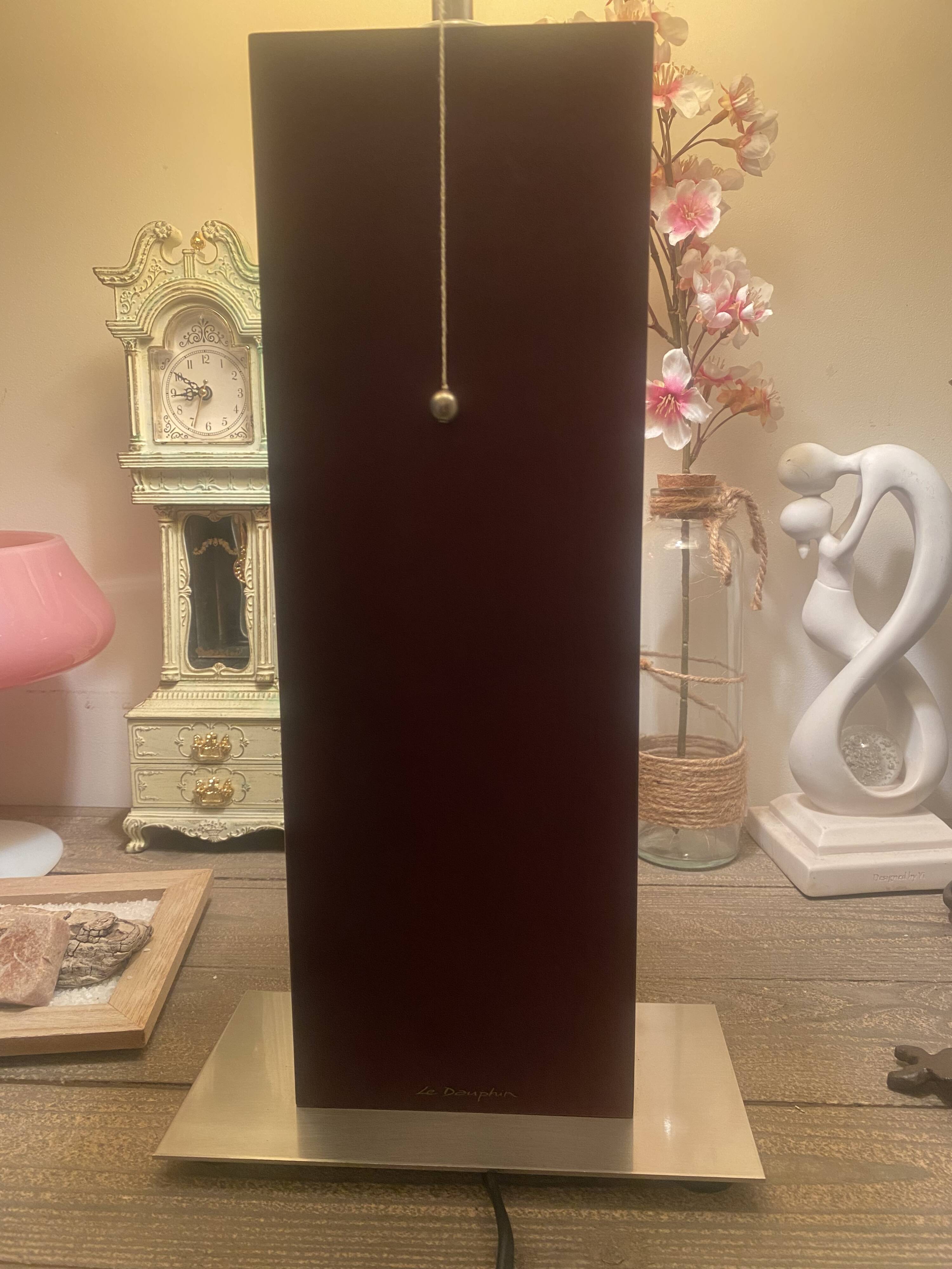 Lampe  signée le dauphin