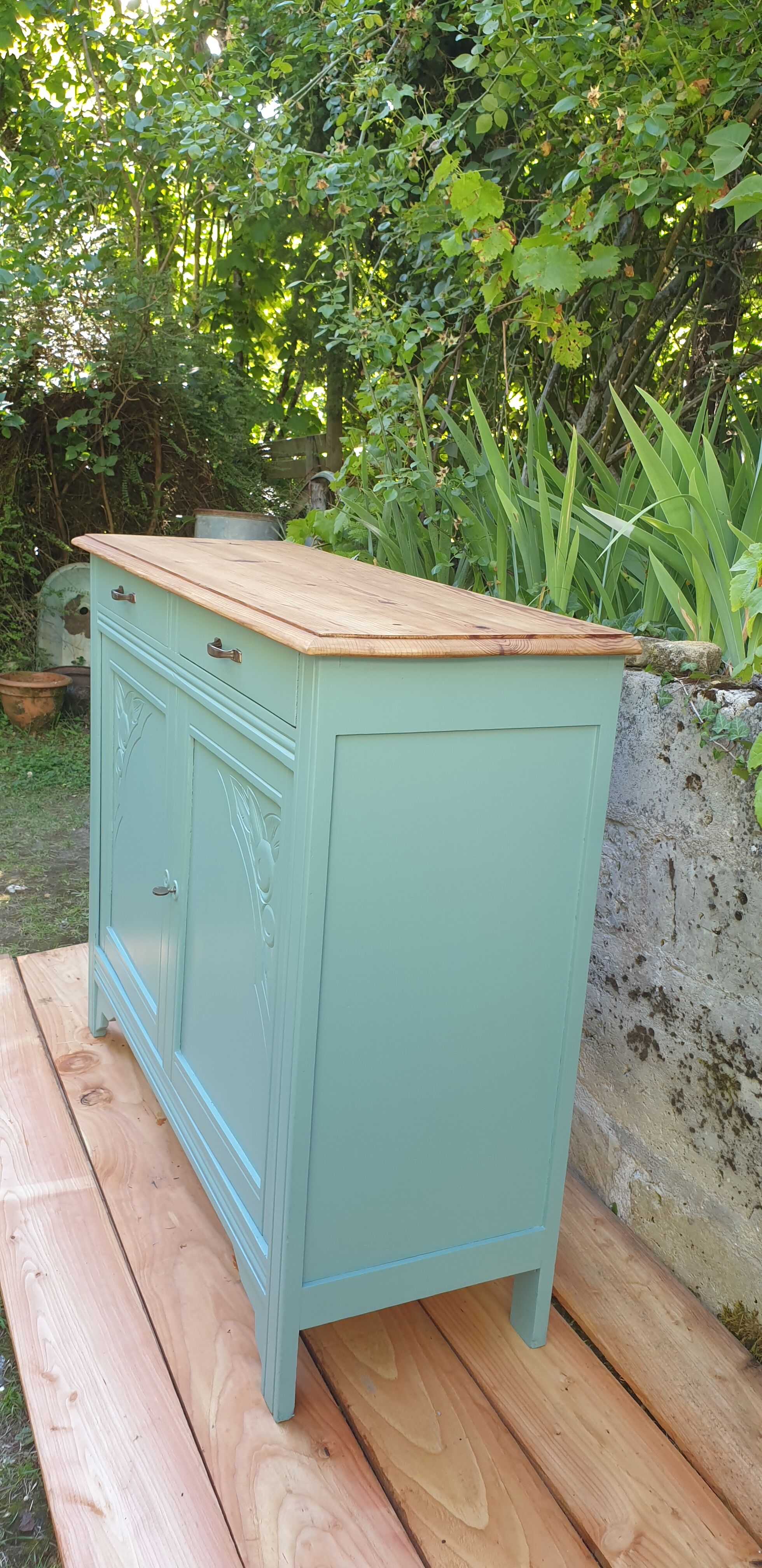 Green art deco buffet