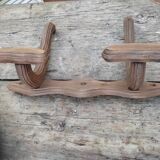 Coat rack patinated wood 2 hooks old dp 0722106