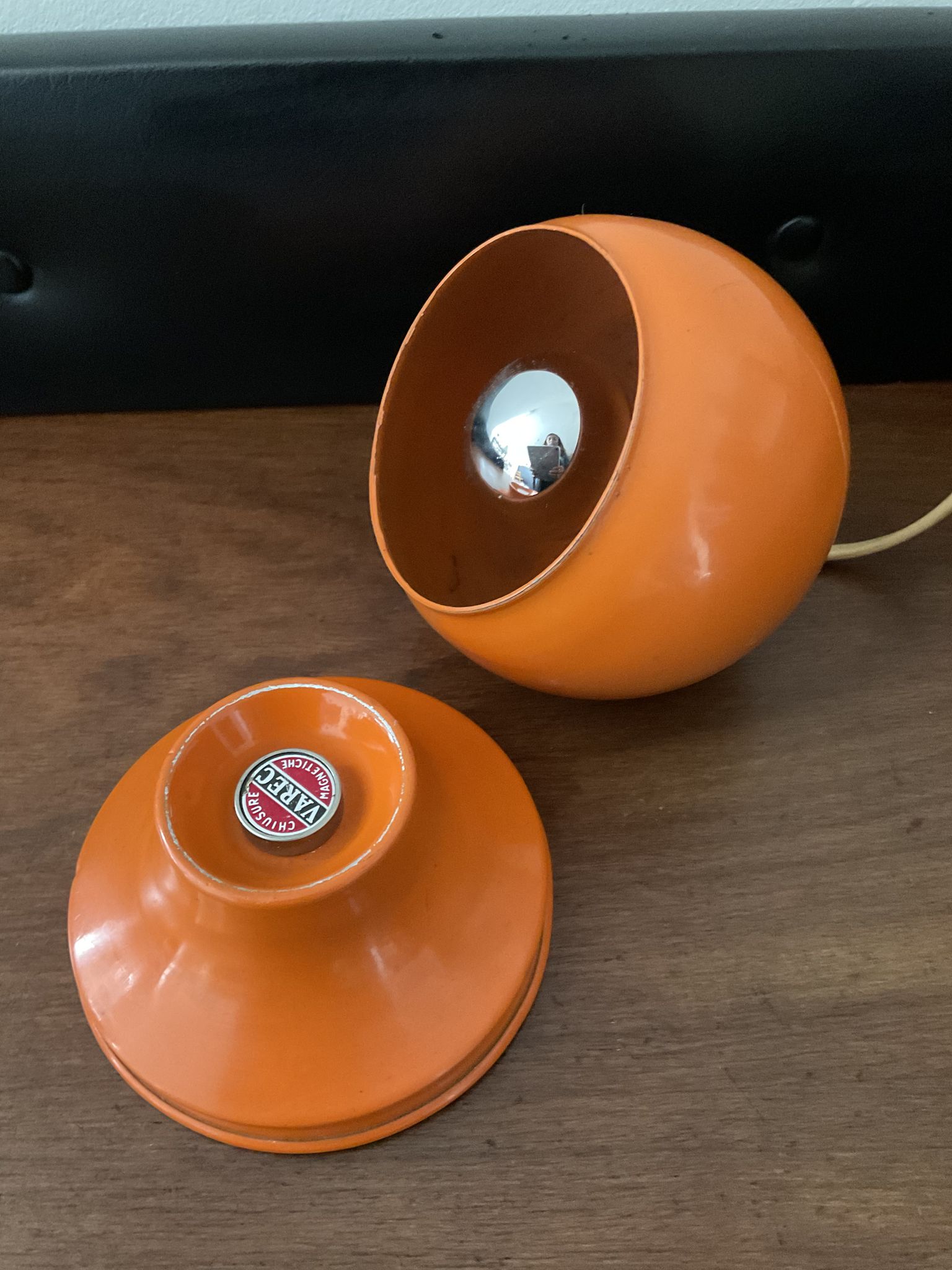 Varec Italy Magnetic Eye Ball Lamp from the 60s