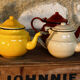 Trio de petites théières émaillées