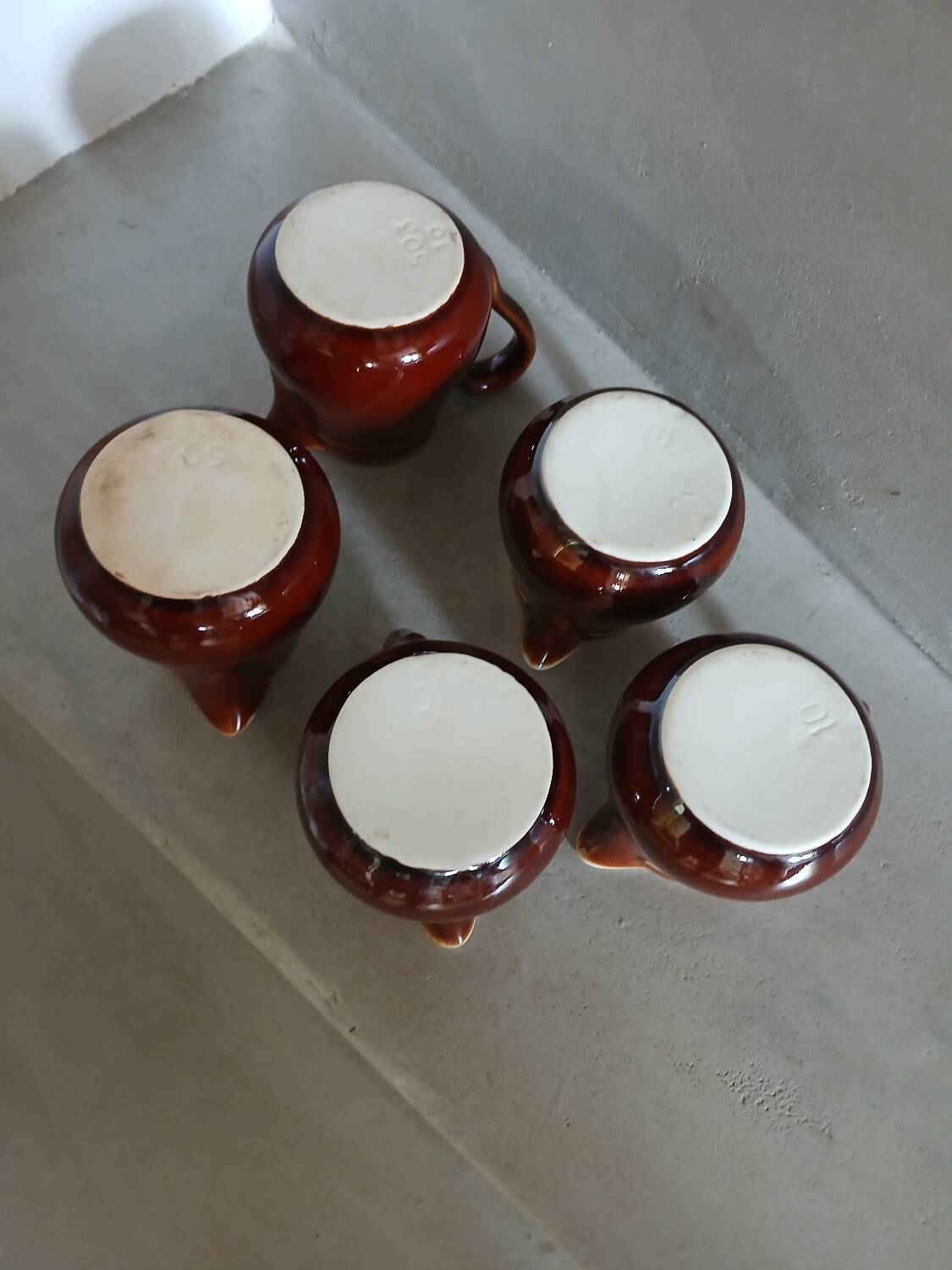 5 small milk pots/bistro cream