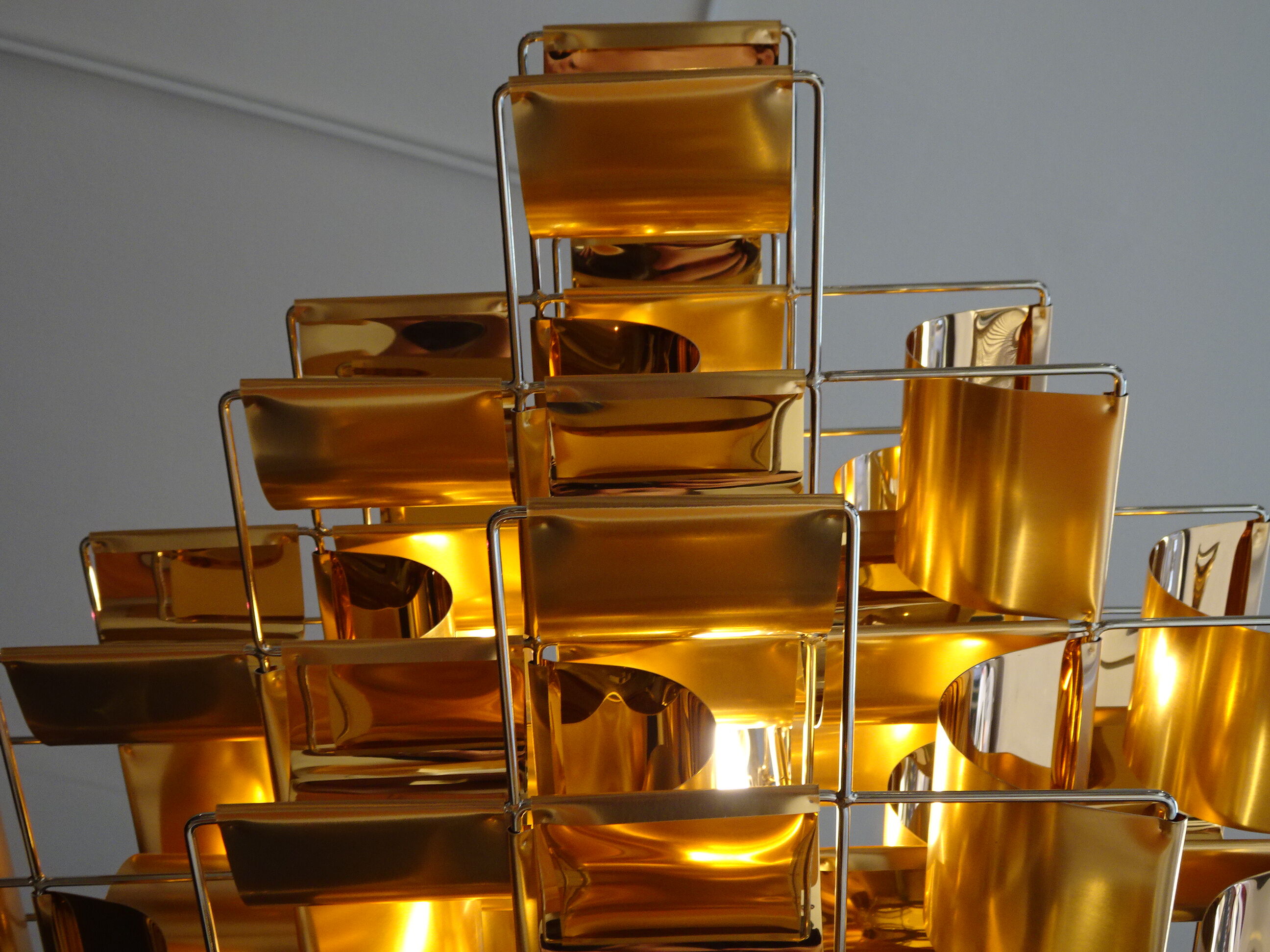 "Cassiopee" model suspension by Max Sauze, reissue of 2017