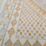 Traditional hand-woven carpet in pure wool 114x200cm