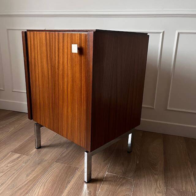 Meuble de rangement teck et chrome