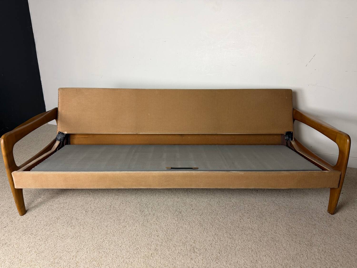 Vintage D-Bed sofa – 1980s – Beige corduroy