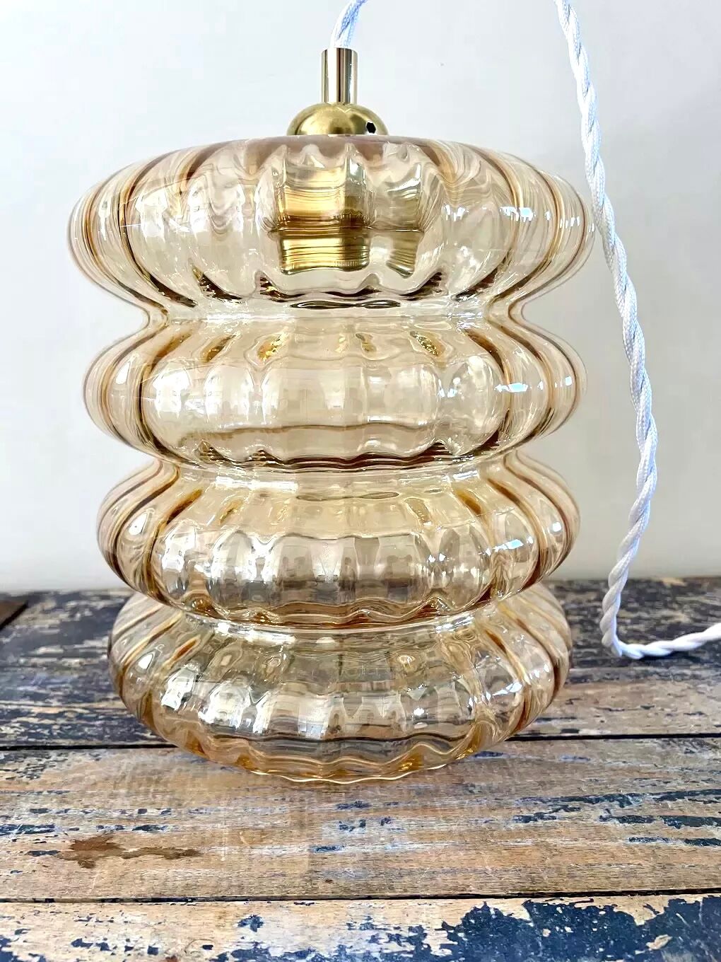 Suspension vintage en verre doré