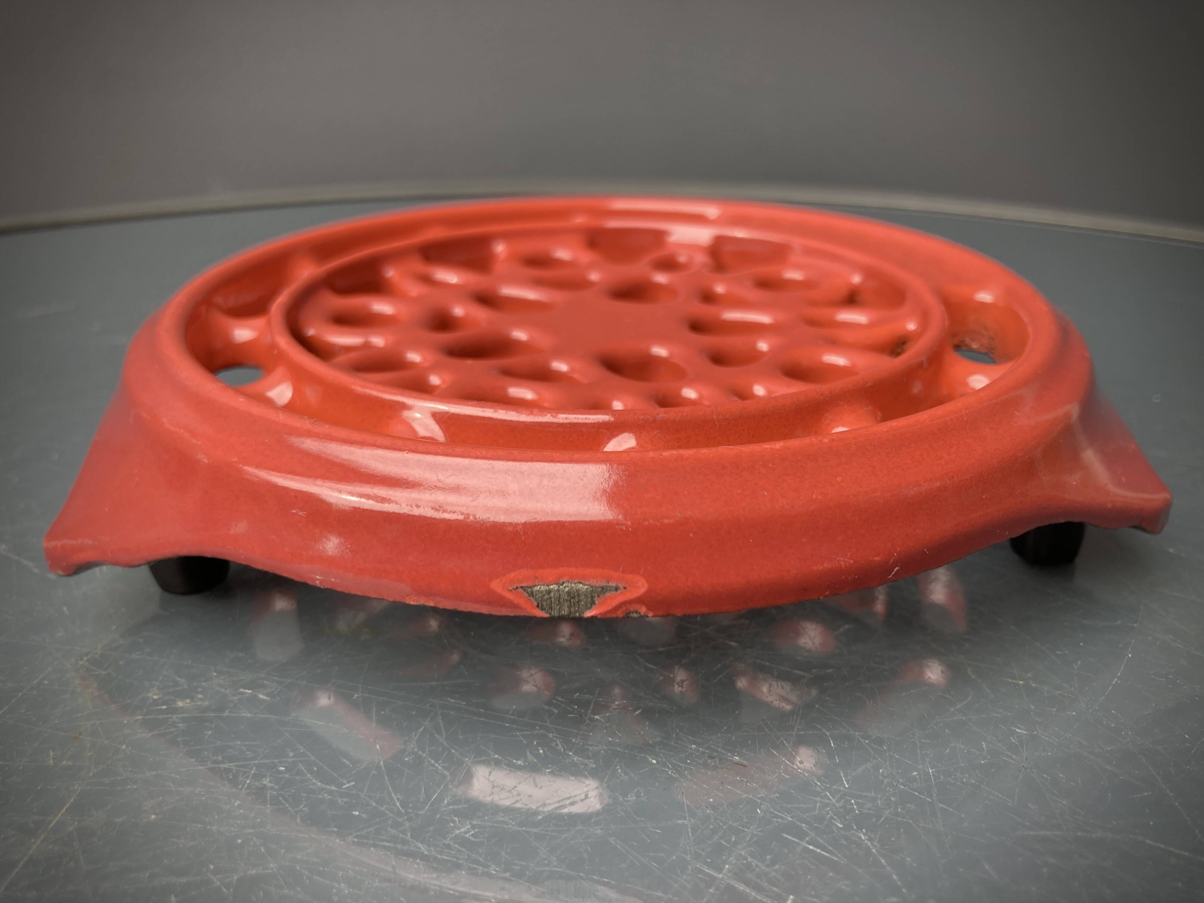 Bottle rest Le Creuset France